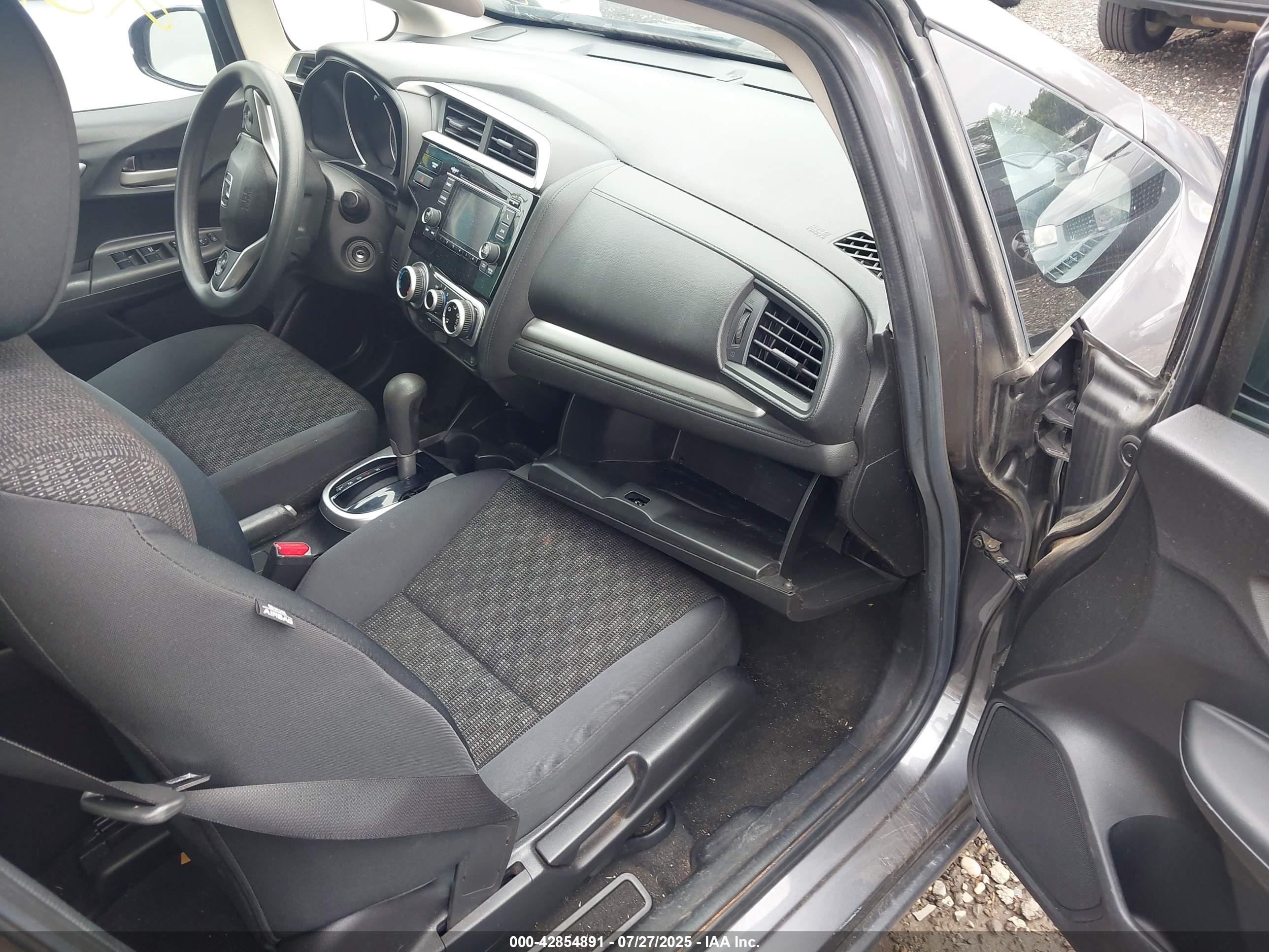 HONDA FIT image 5