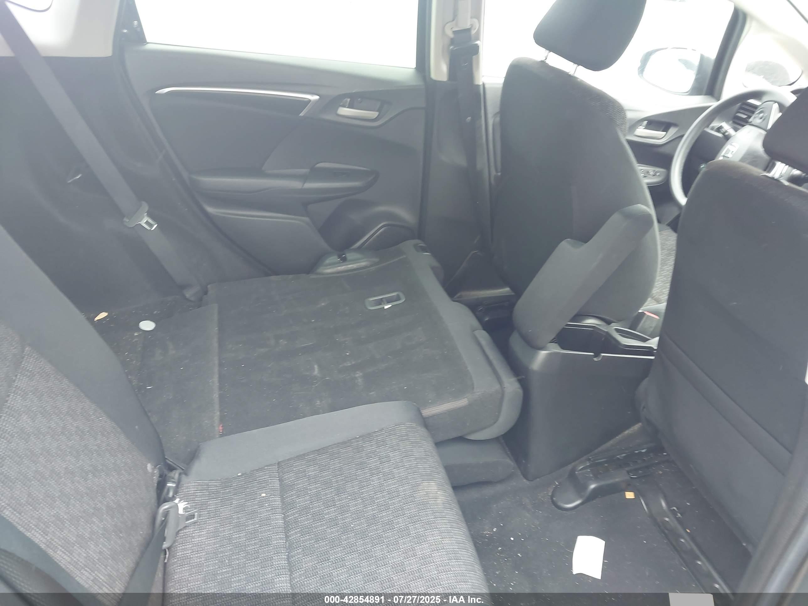 HONDA FIT image 8