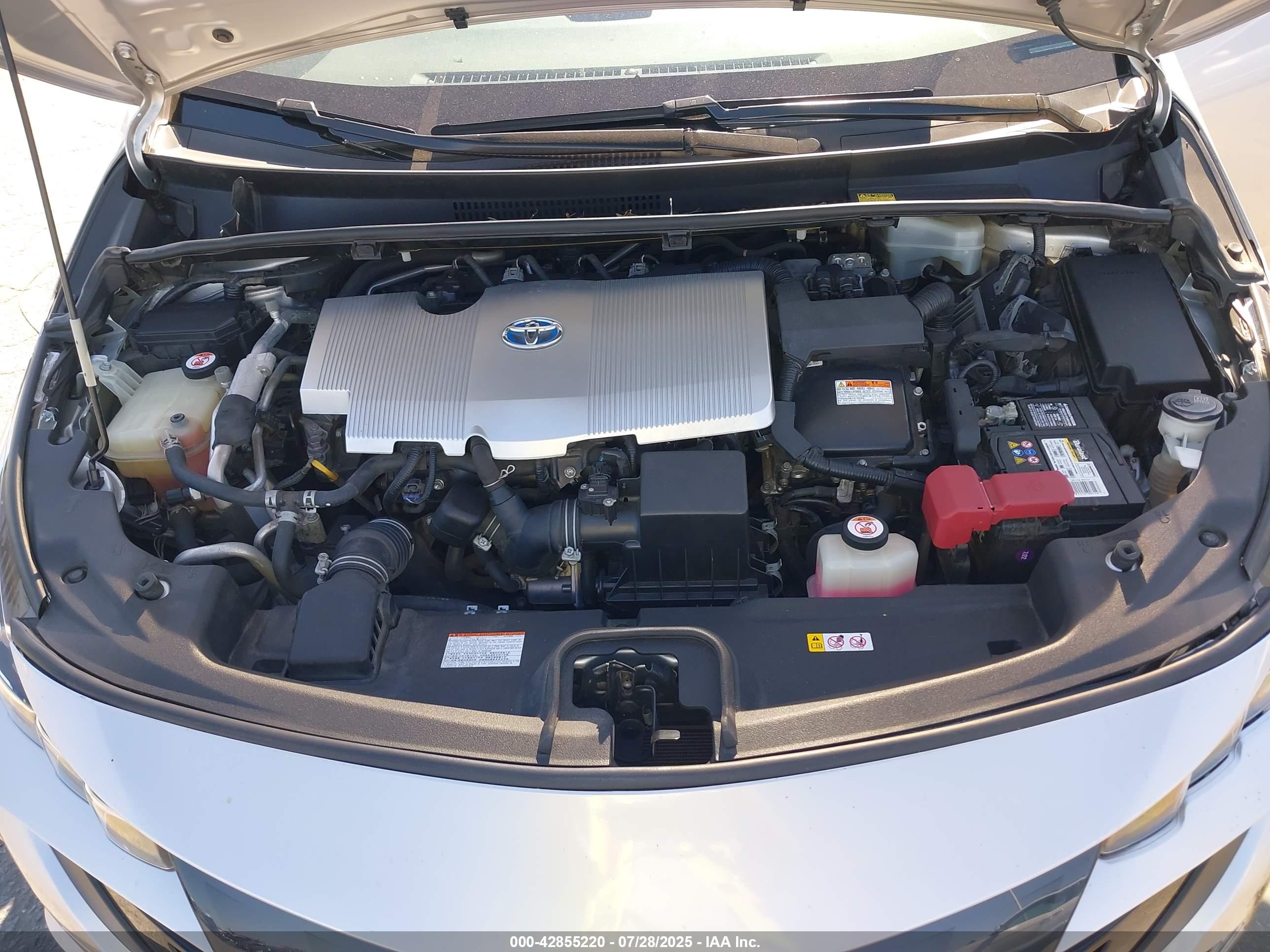 TOYOTA PRIUS image 10