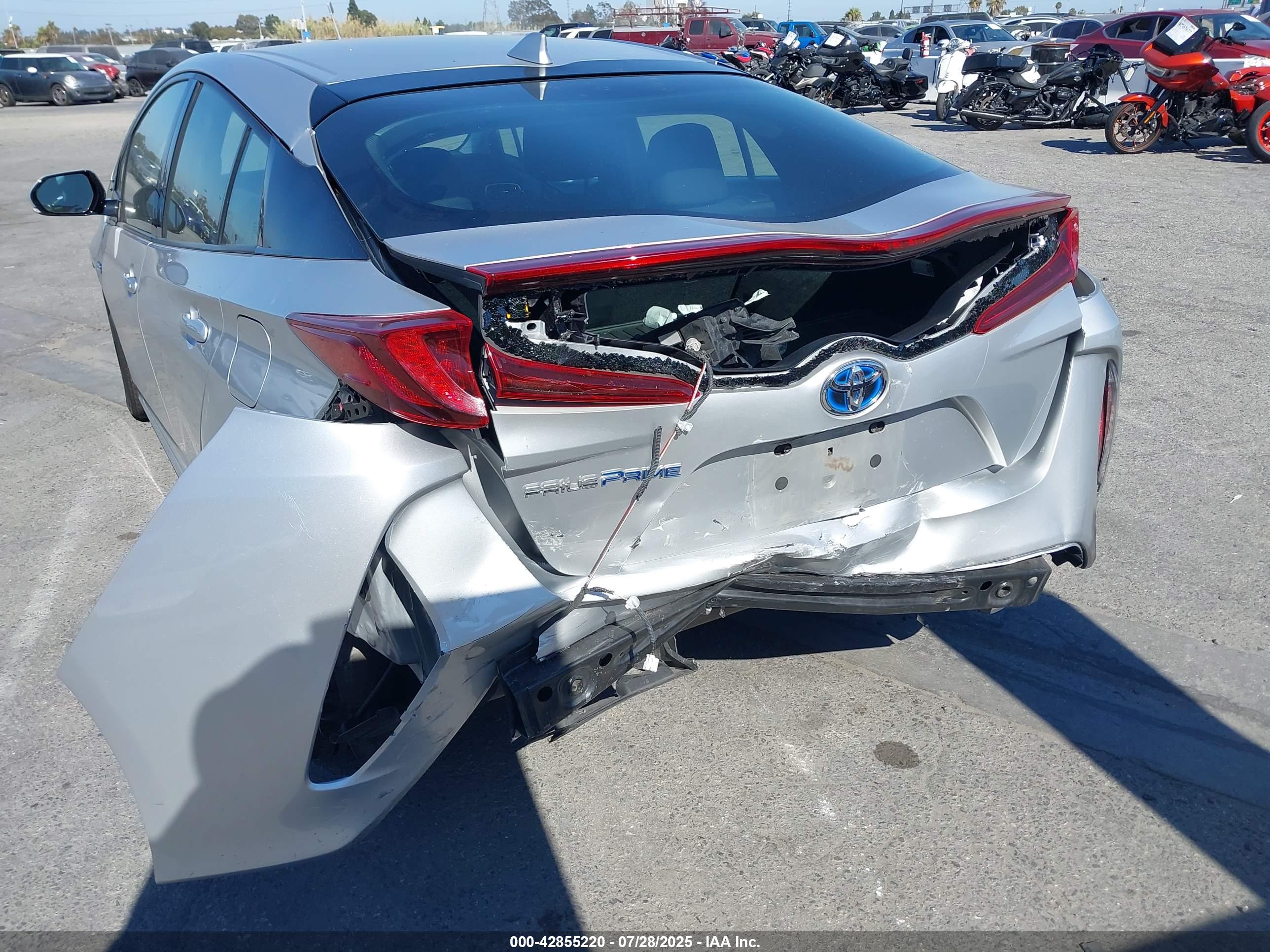 TOYOTA PRIUS image 6