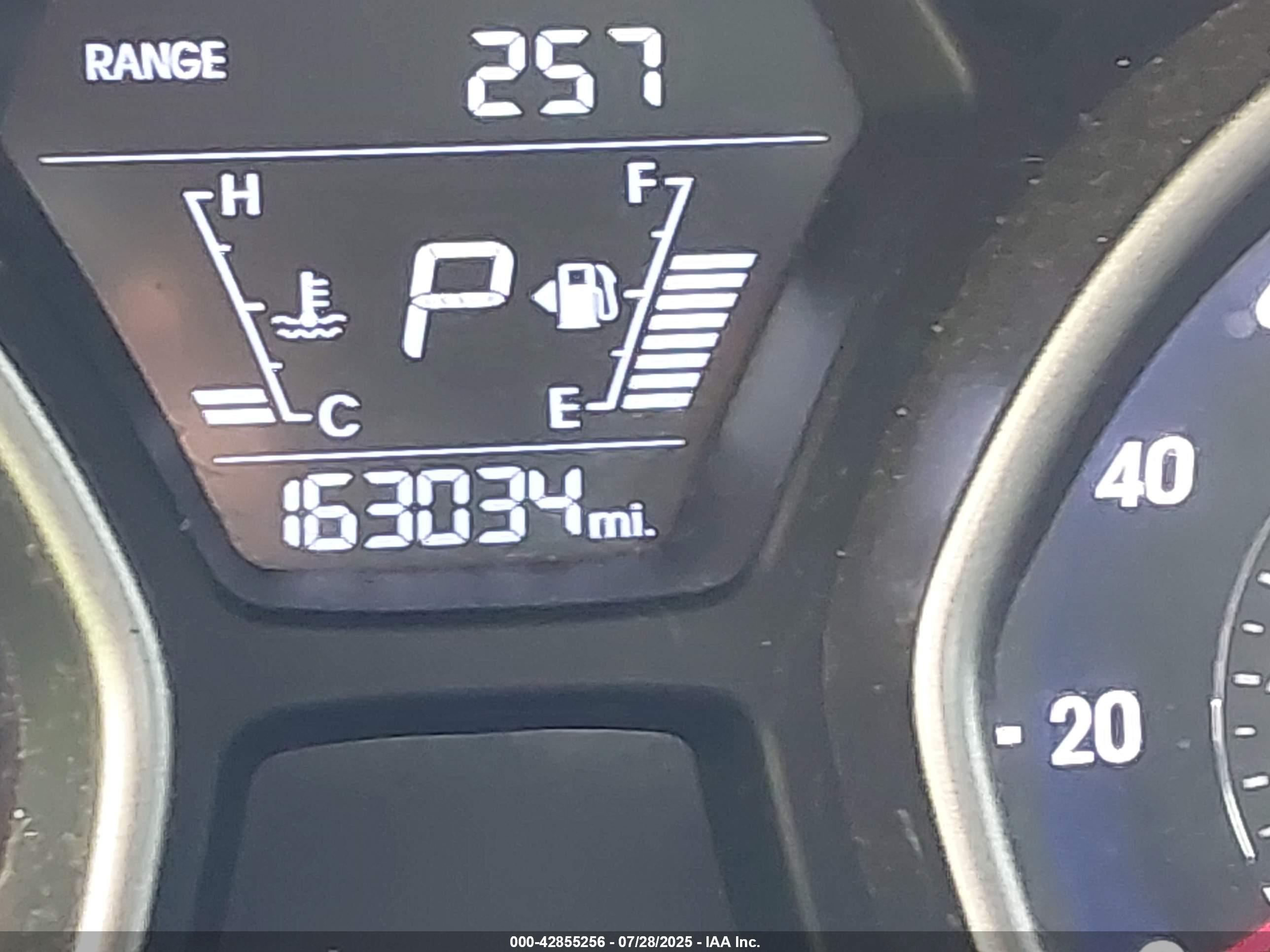 HYUNDAI ELANTRA image 7