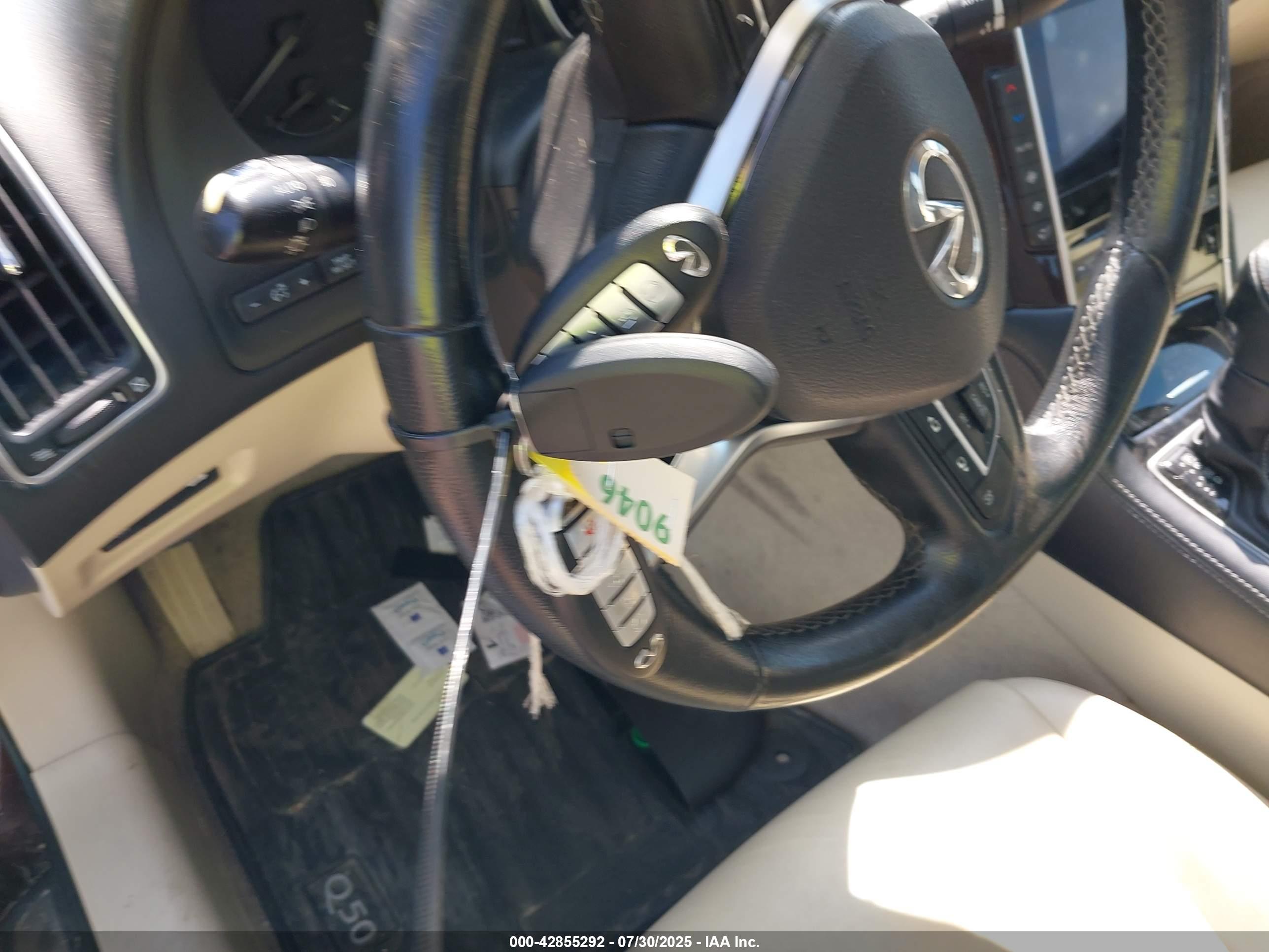 INFINITI Q50 image 11