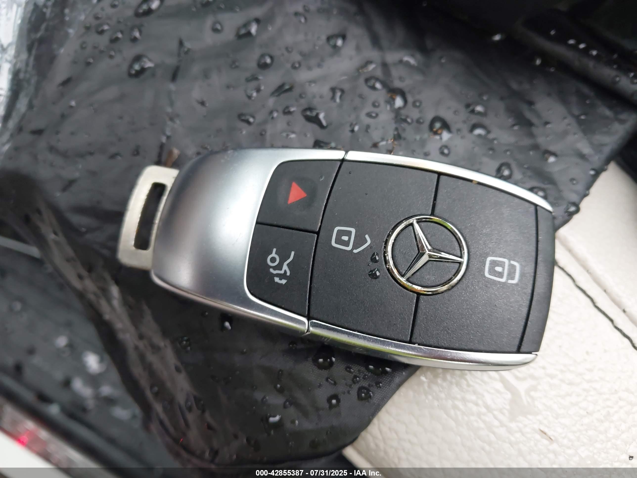 MERCEDES-BENZ GLE image 11