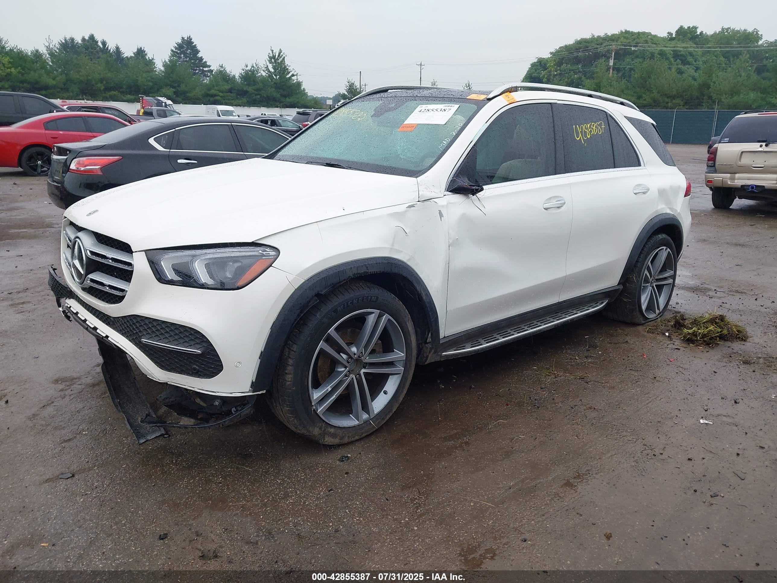 MERCEDES-BENZ GLE image 2