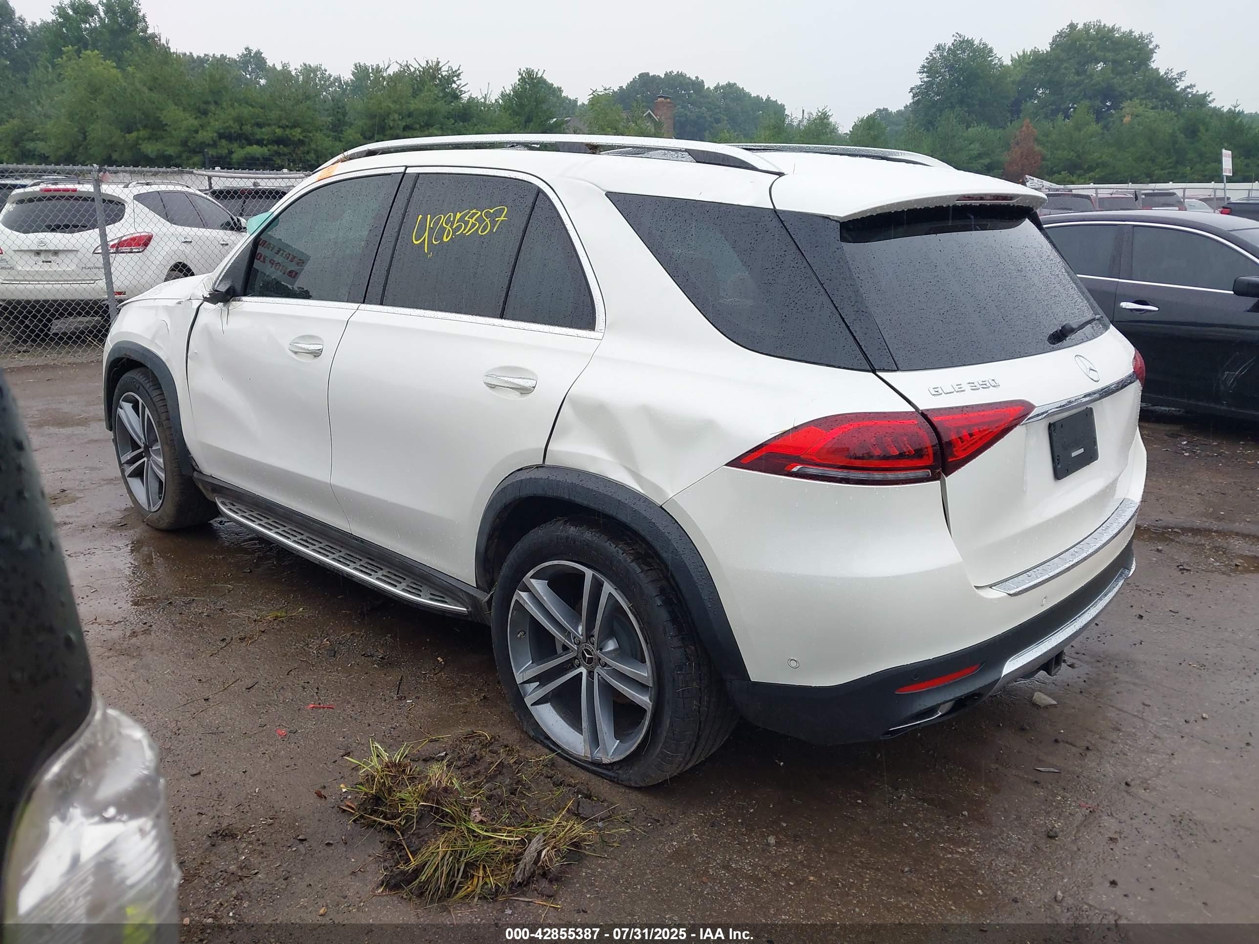 MERCEDES-BENZ GLE image 3