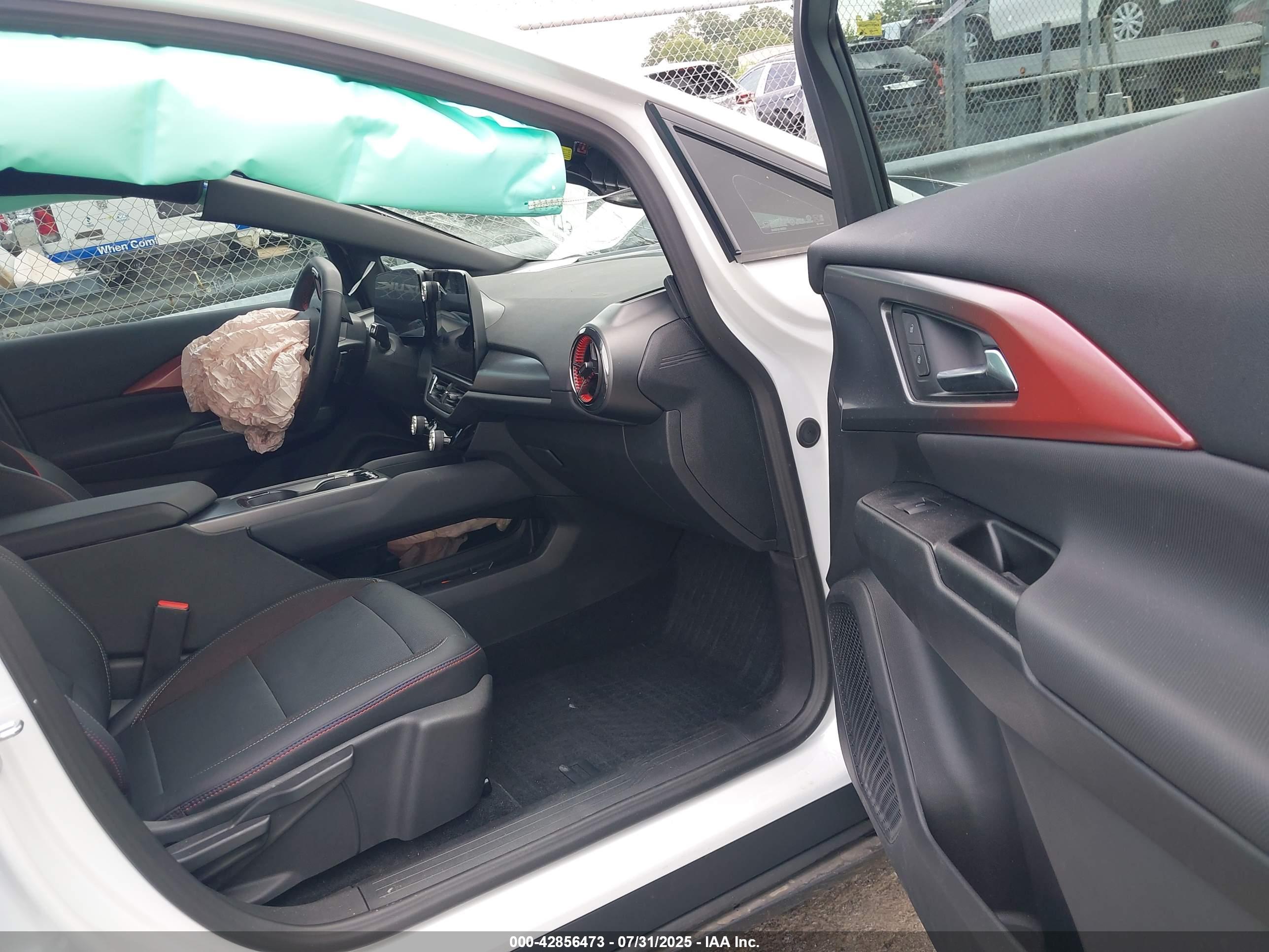 CHEVROLET EQUINOX image 5