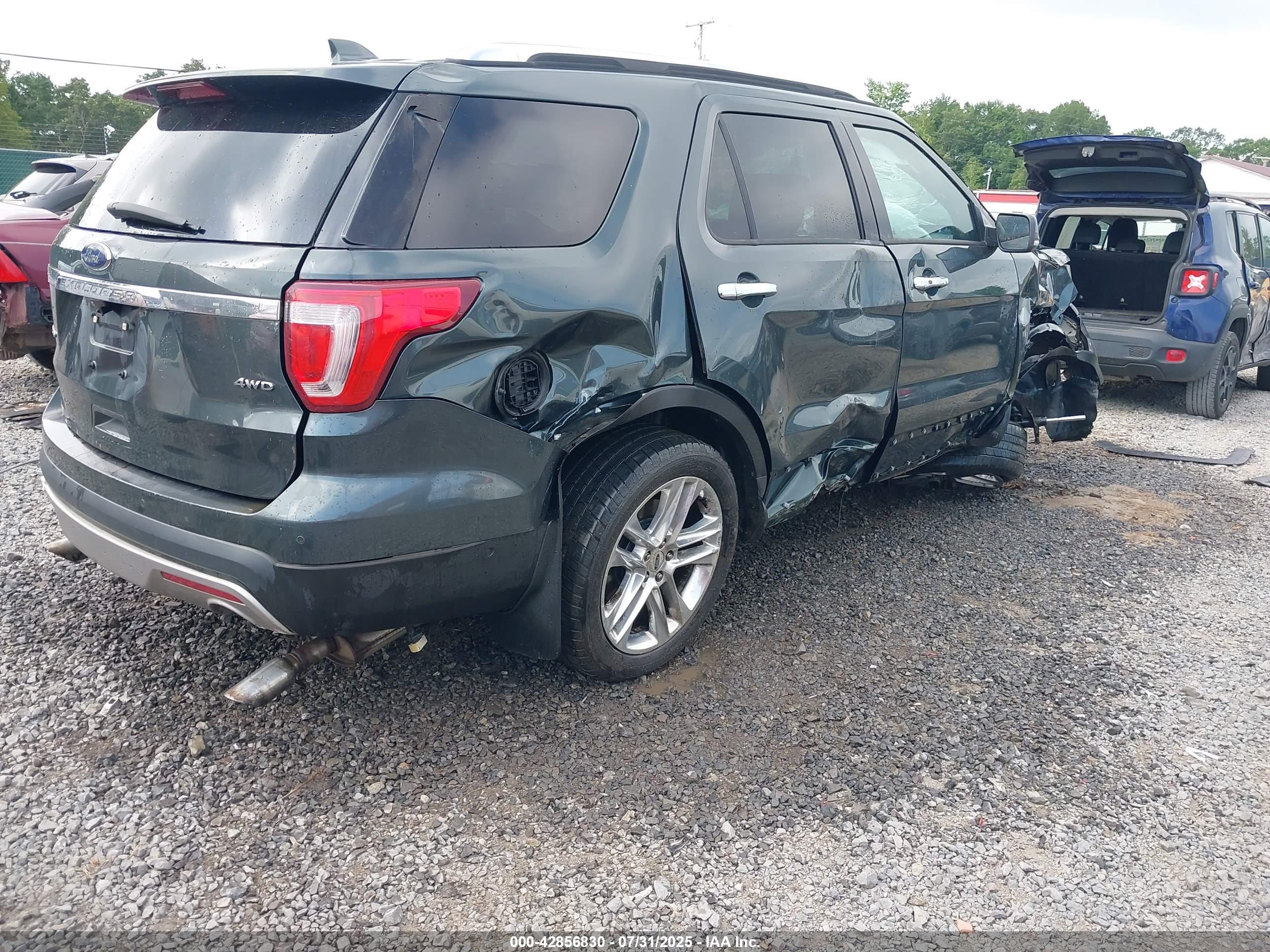 FORD EXPLORER image 4