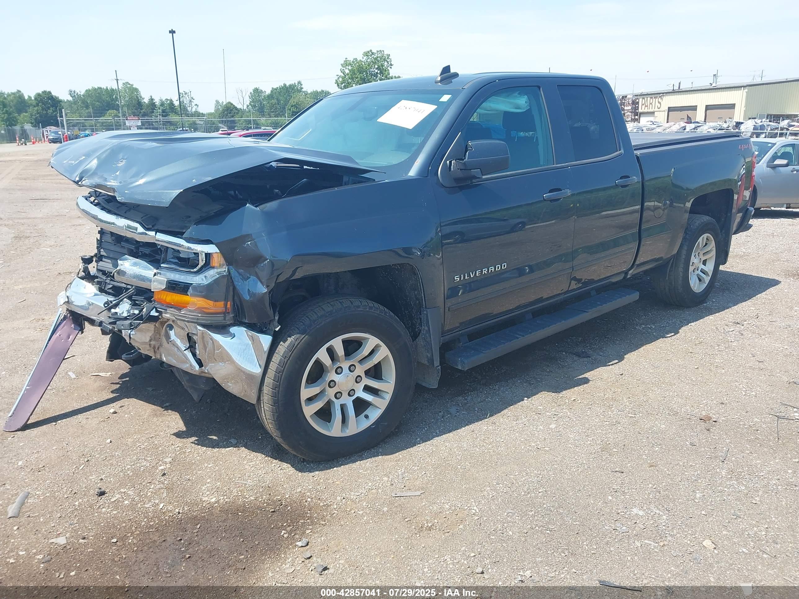 CHEVROLET SILVERADO image 2
