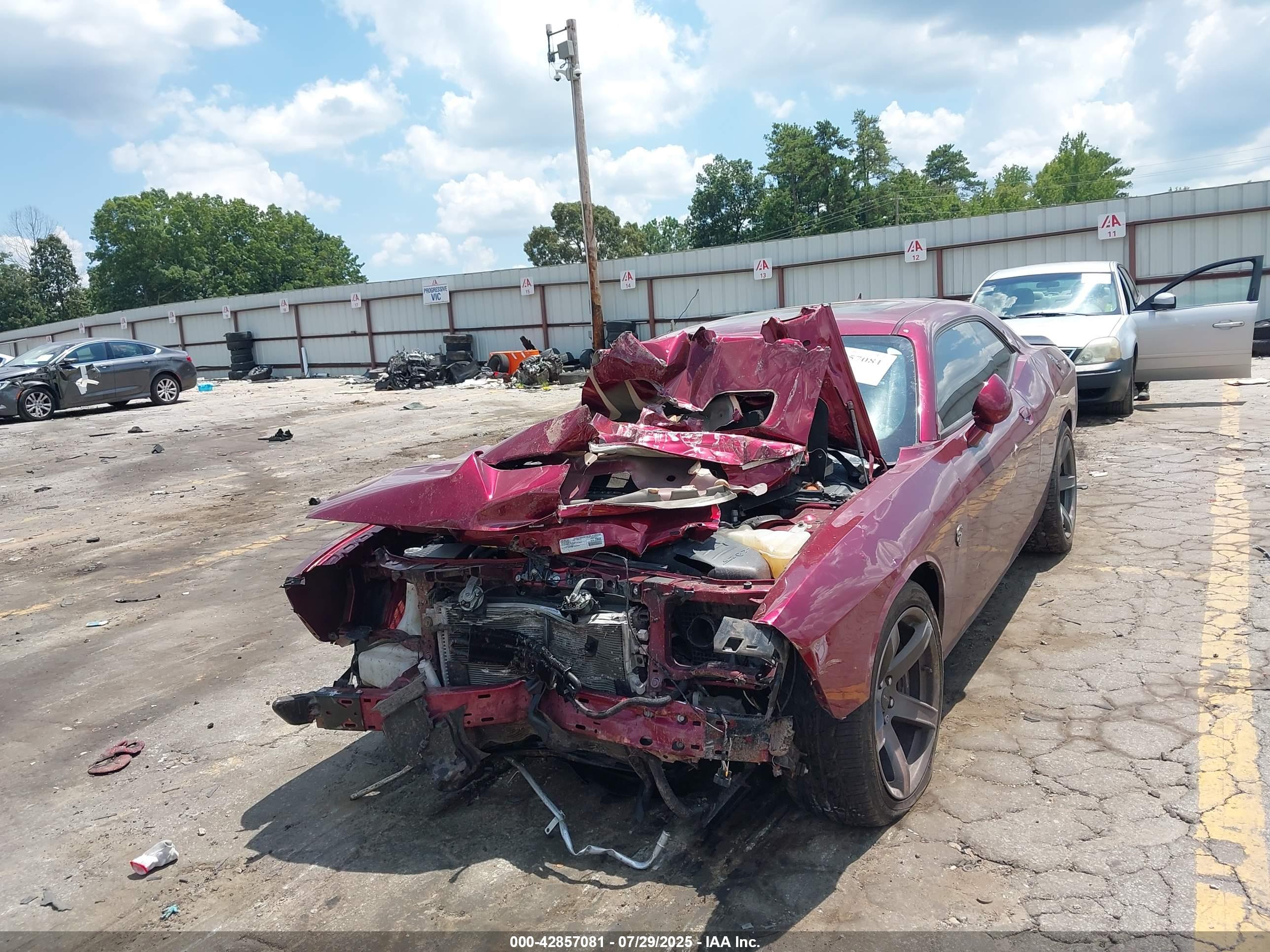DODGE CHALLENGER image 2