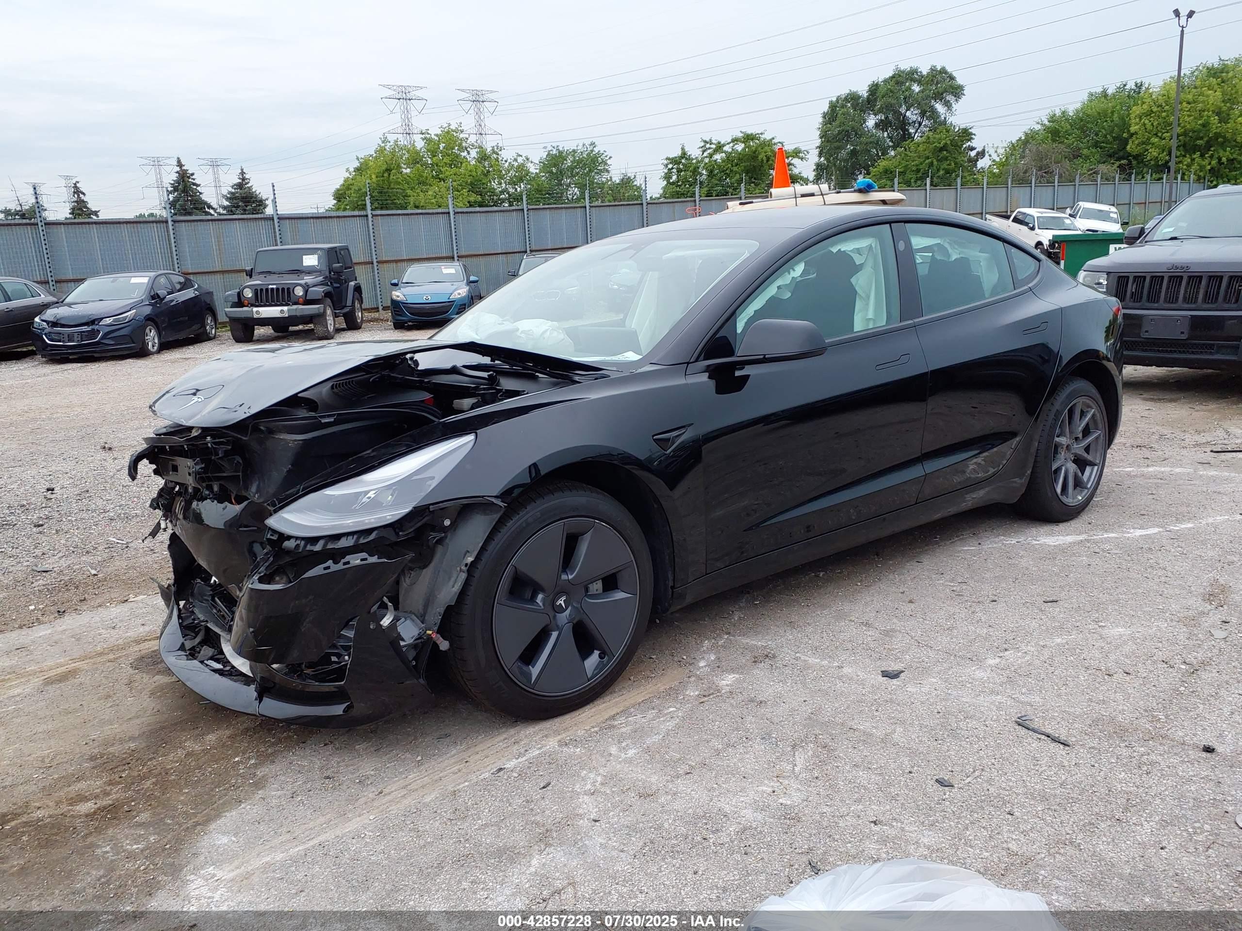 TESLA MODEL image 2
