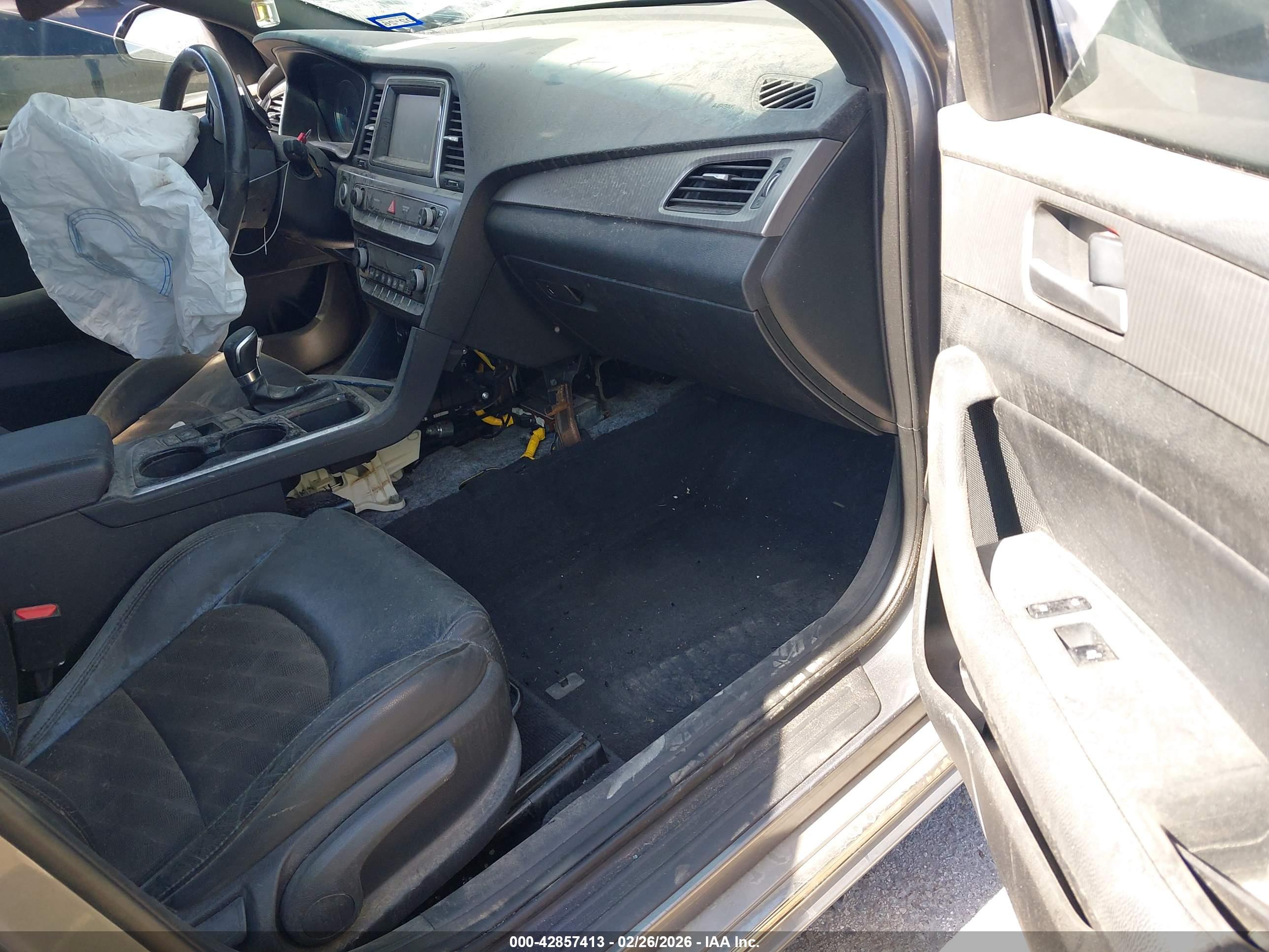 HYUNDAI SONATA image 5