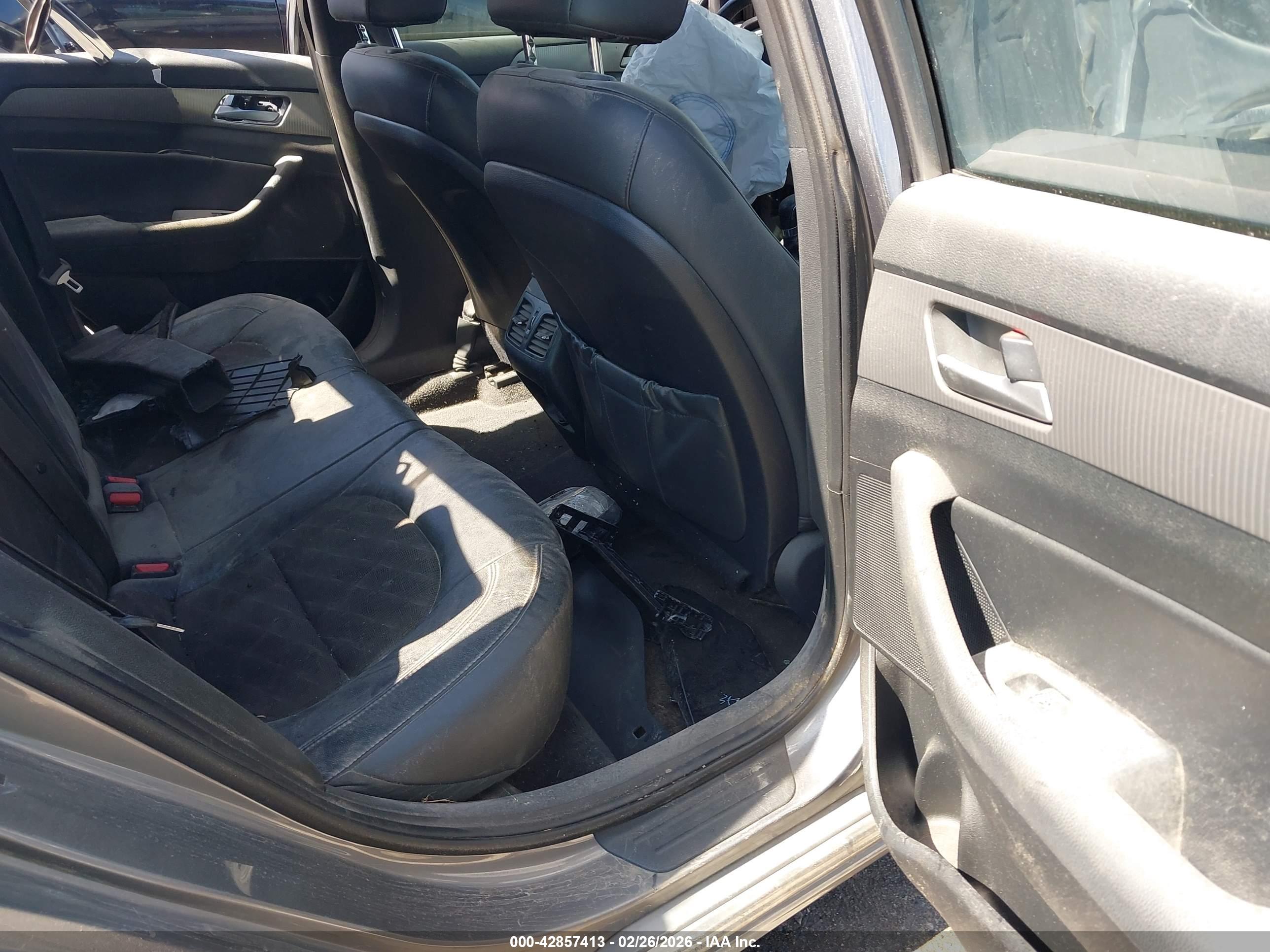 HYUNDAI SONATA image 8
