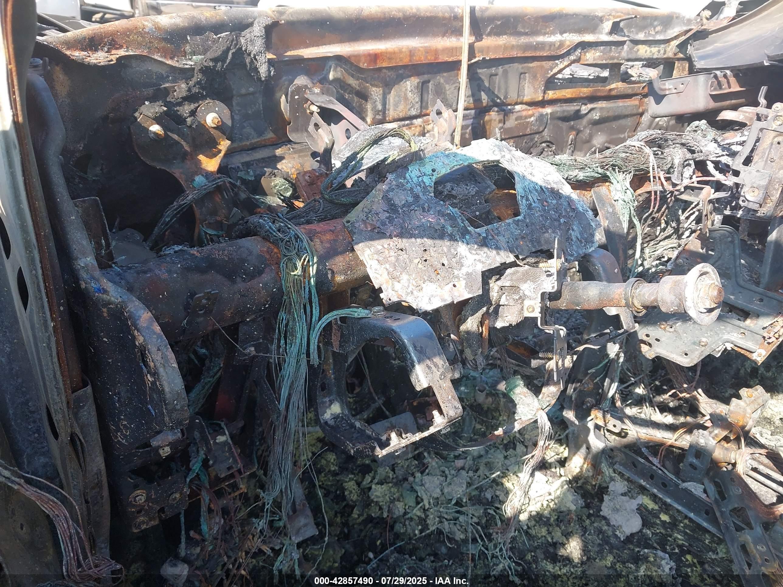 NISSAN PATHFINDER image 7