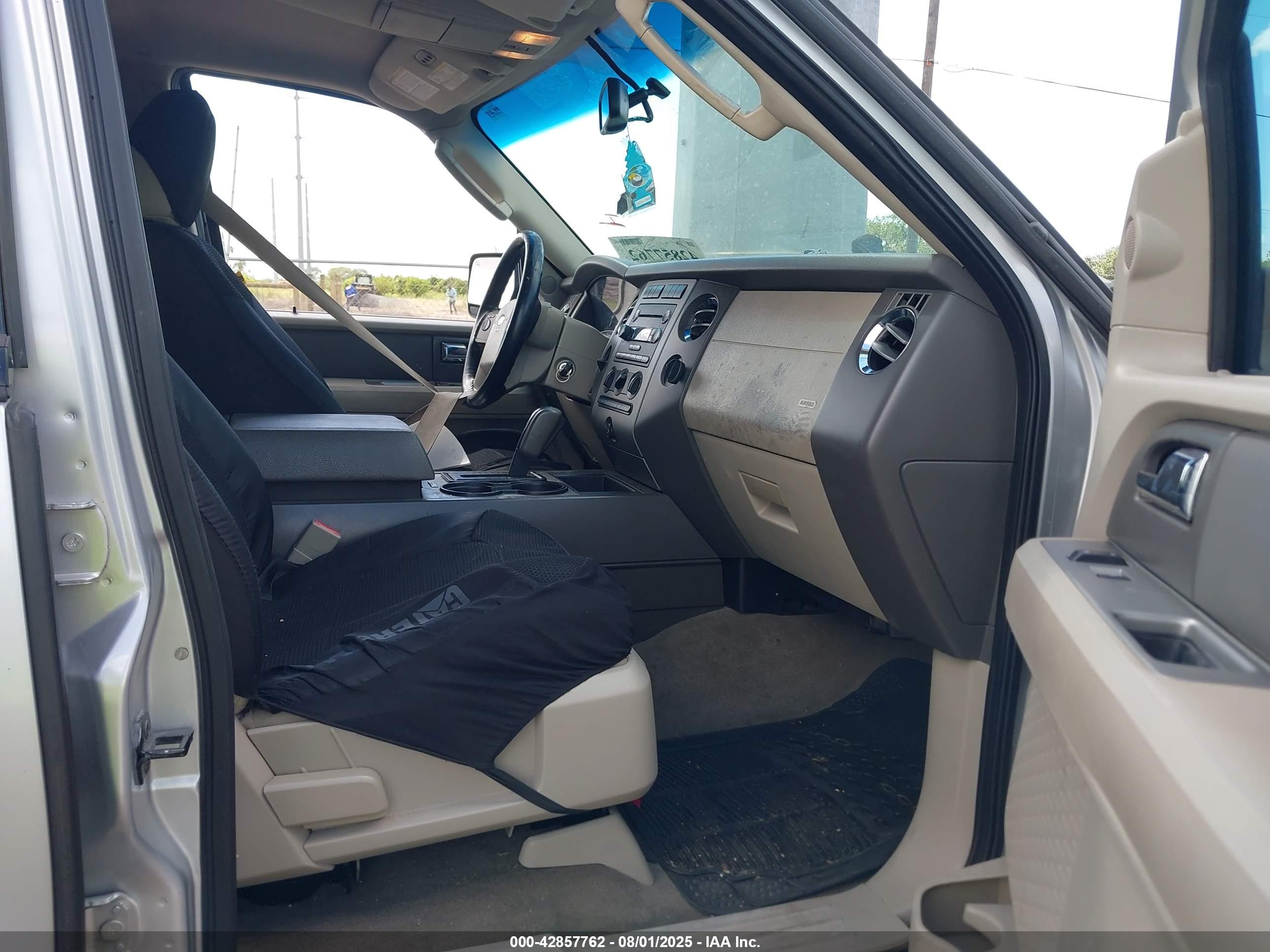 FORD EXPEDITION image 5