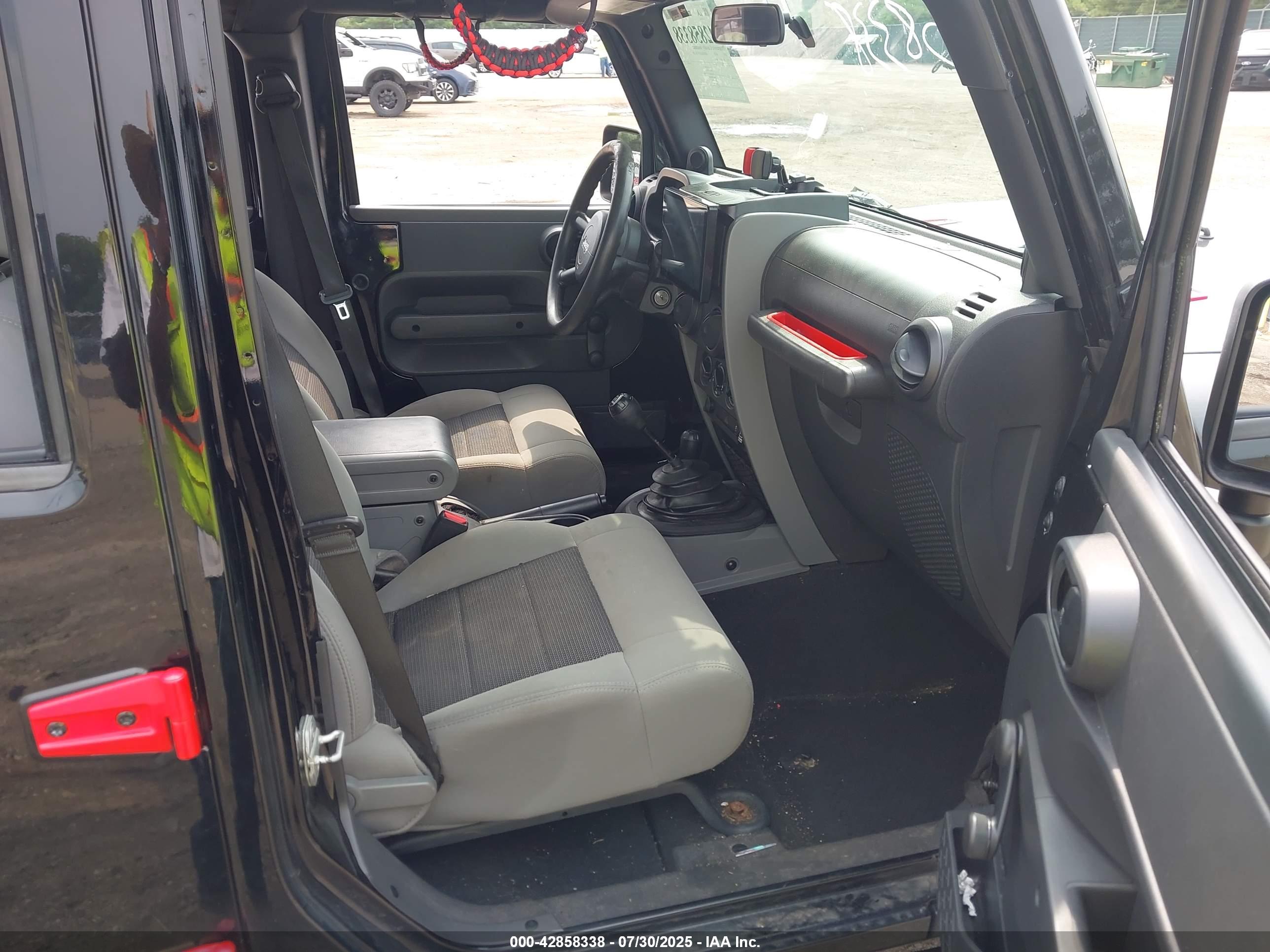 JEEP WRANGLER image 5