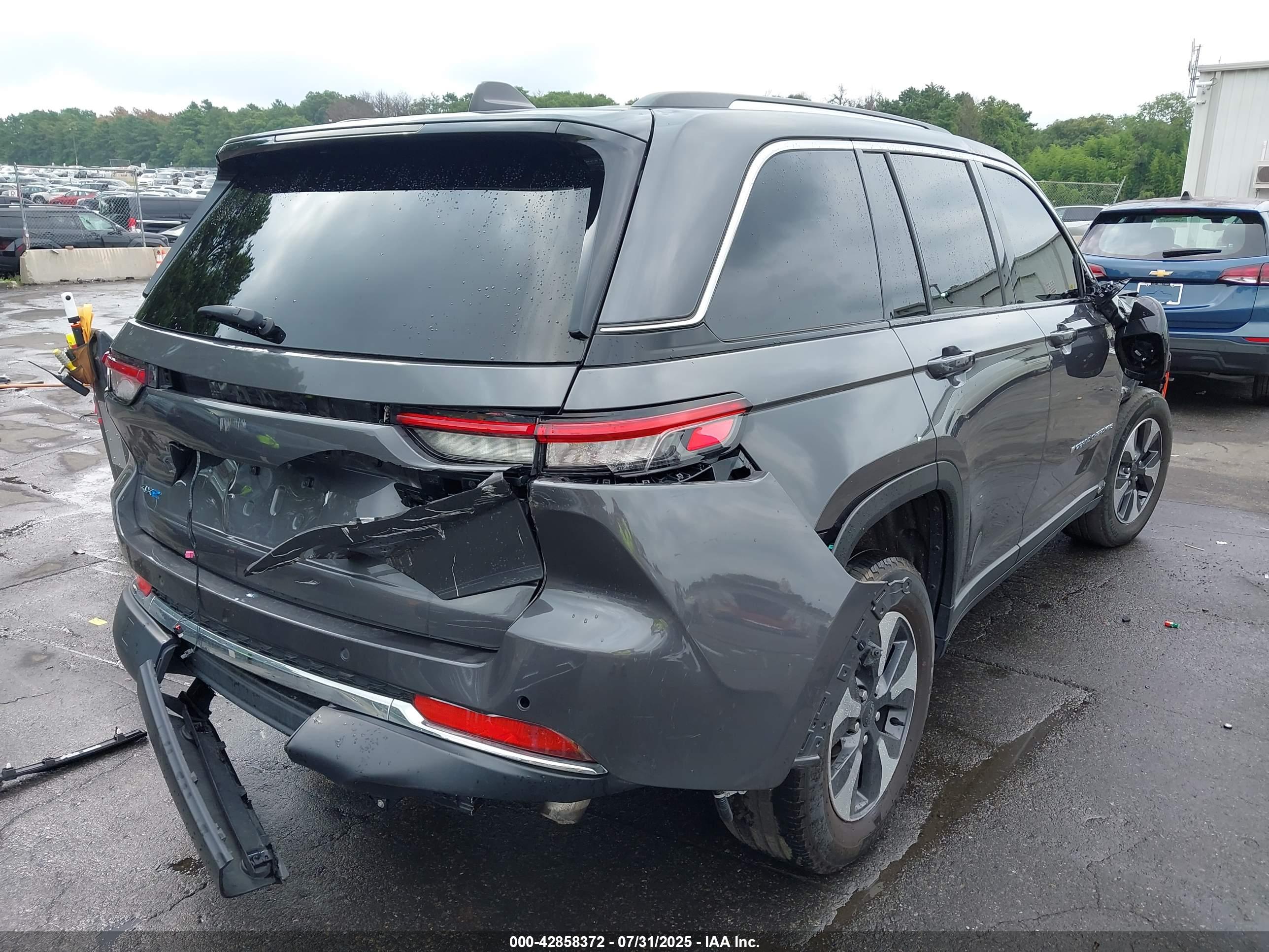 JEEP GRAND image 4