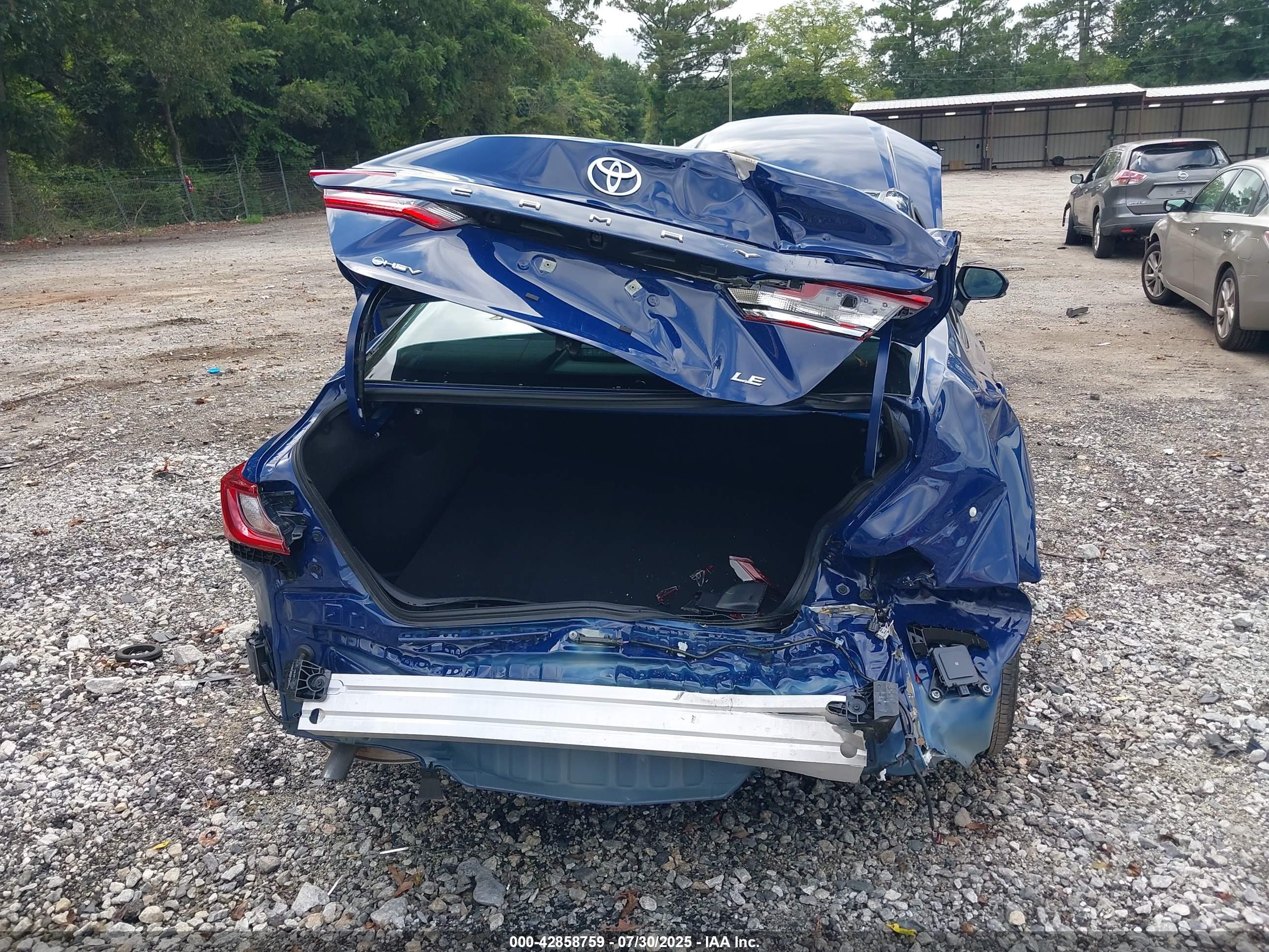 TOYOTA CAMRY image 6