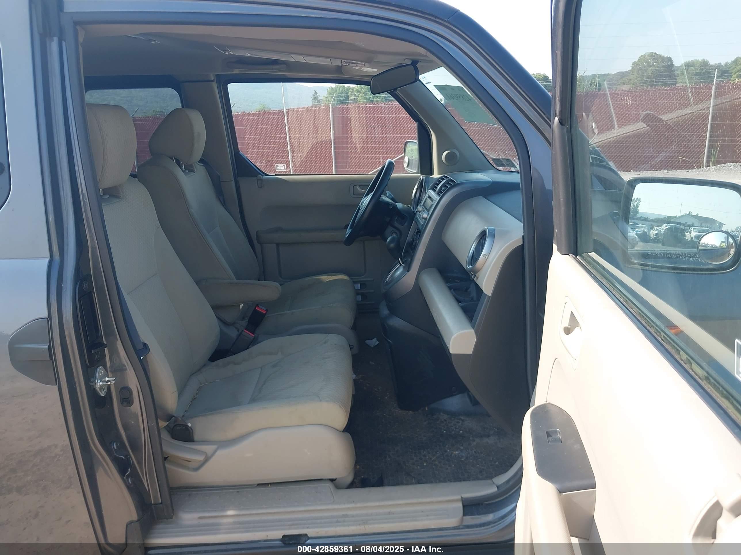 HONDA ELEMENT image 5