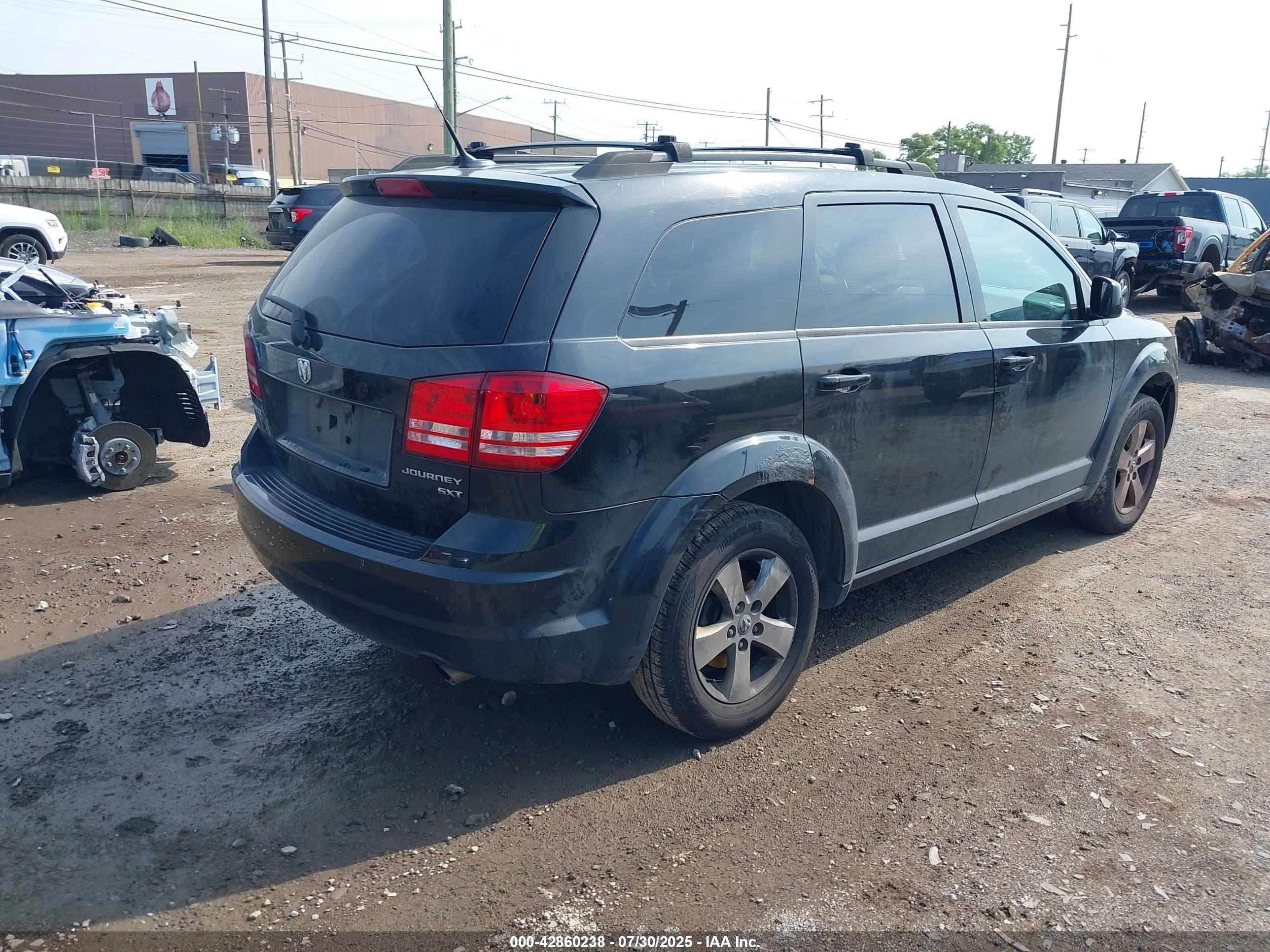 DODGE JOURNEY image 4