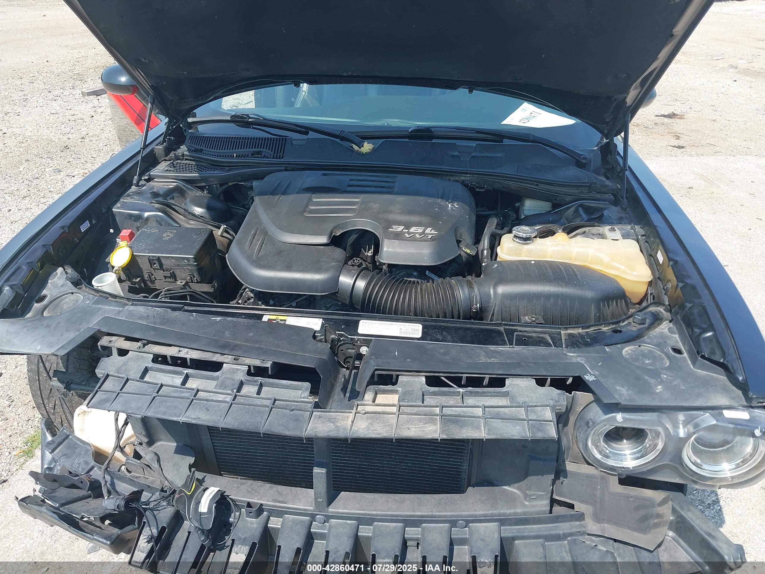 DODGE CHALLENGER image 10
