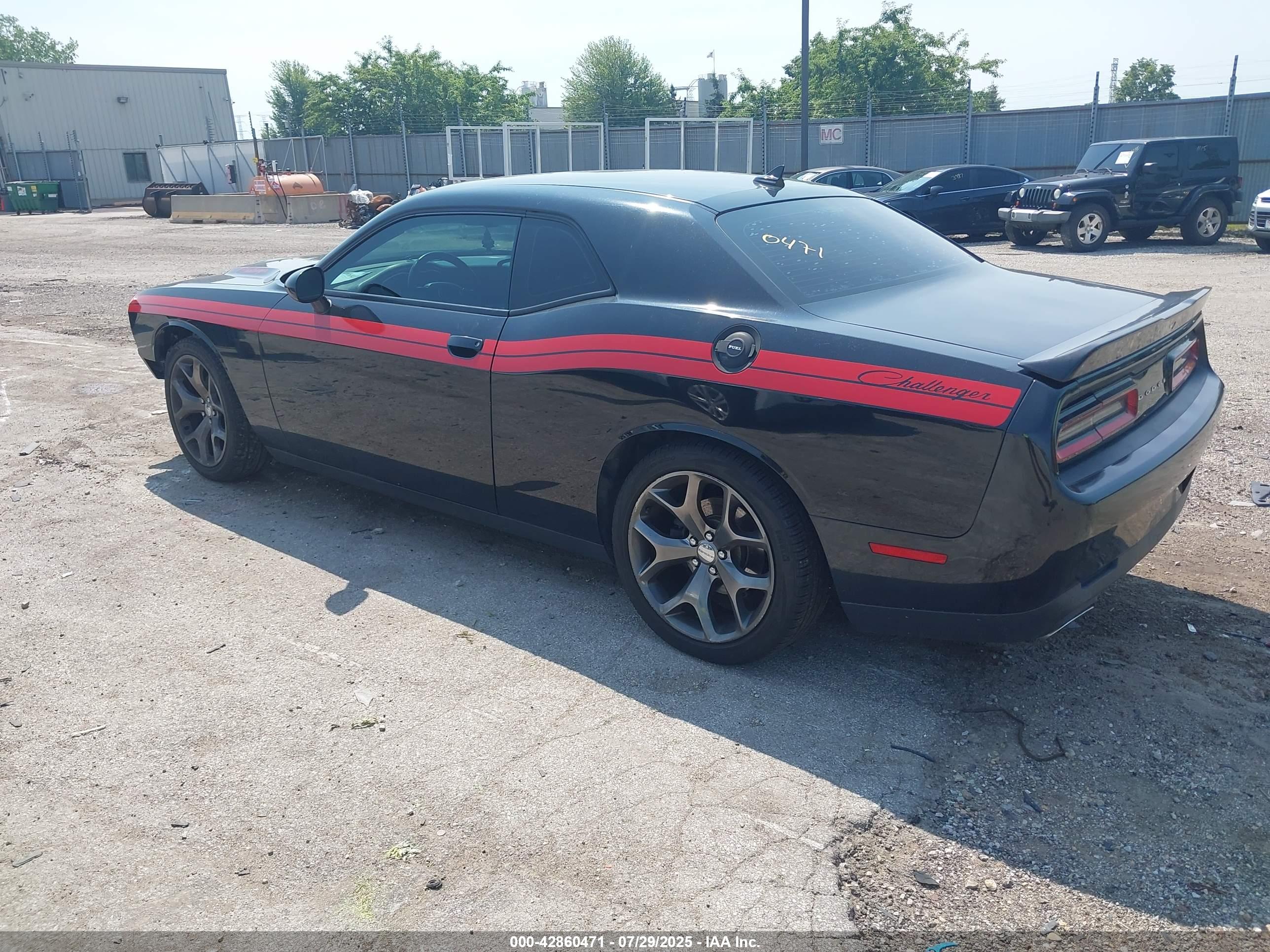 DODGE CHALLENGER image 3