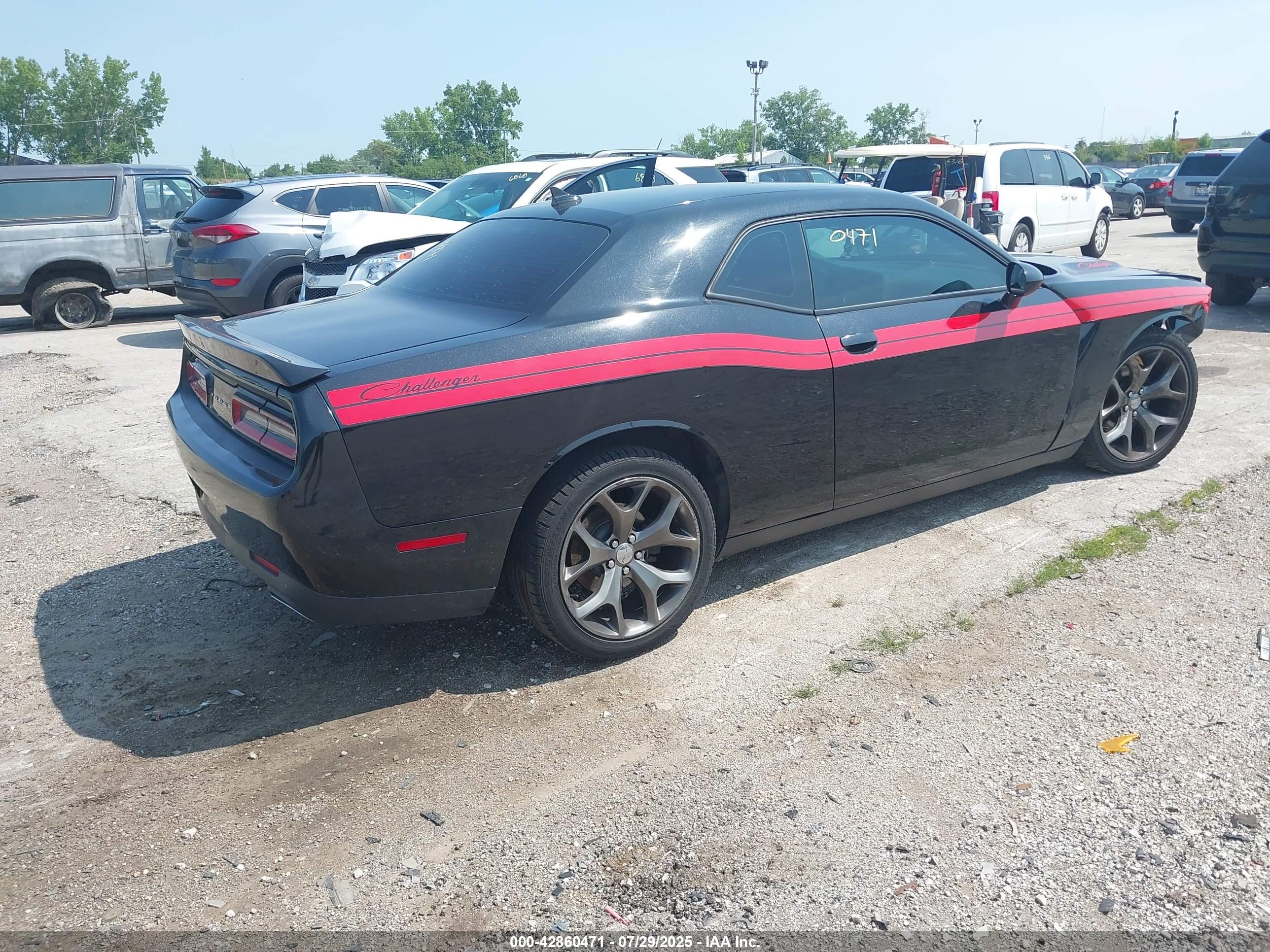 DODGE CHALLENGER image 4