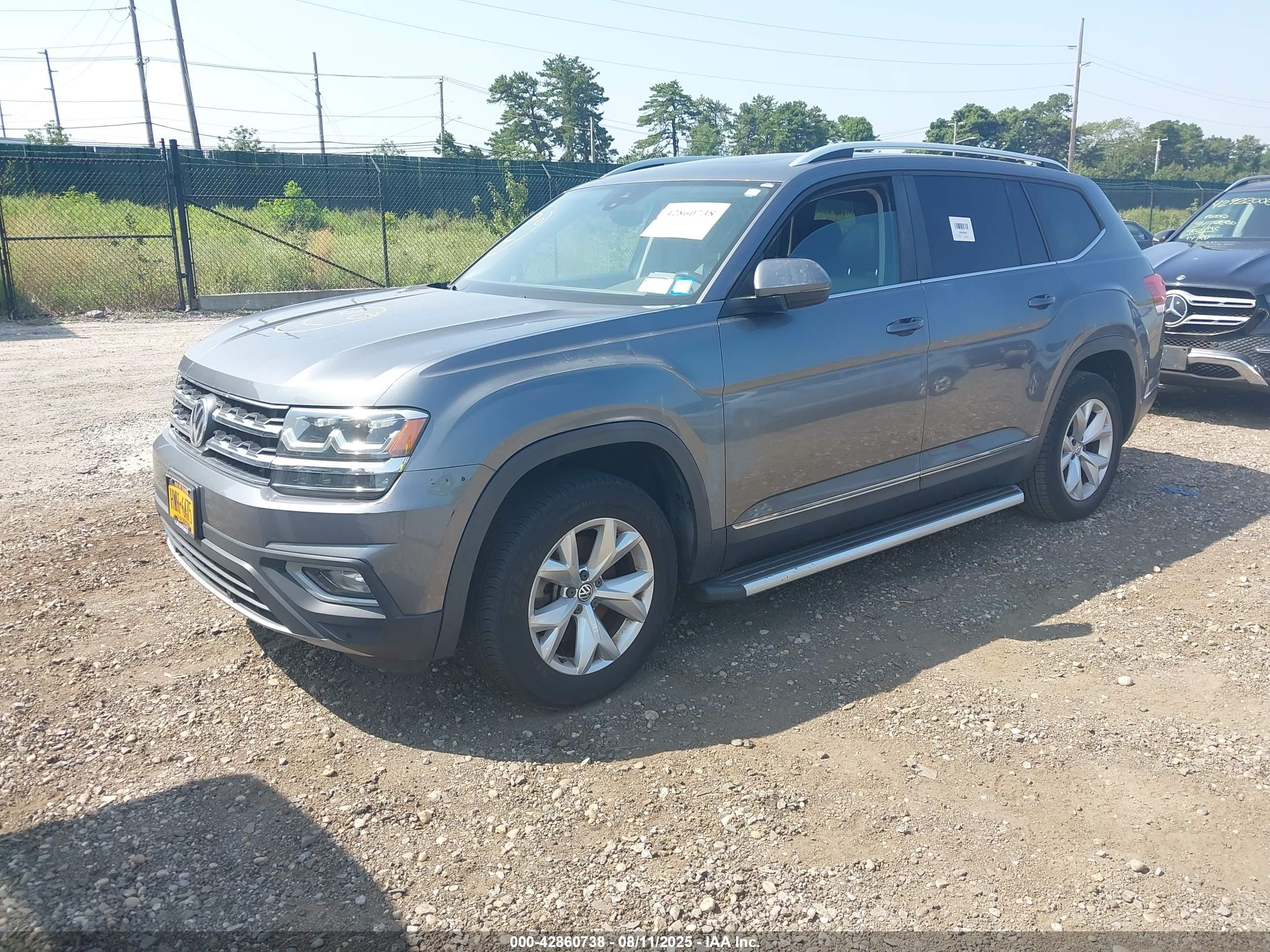 VOLKSWAGEN ATLAS image 2