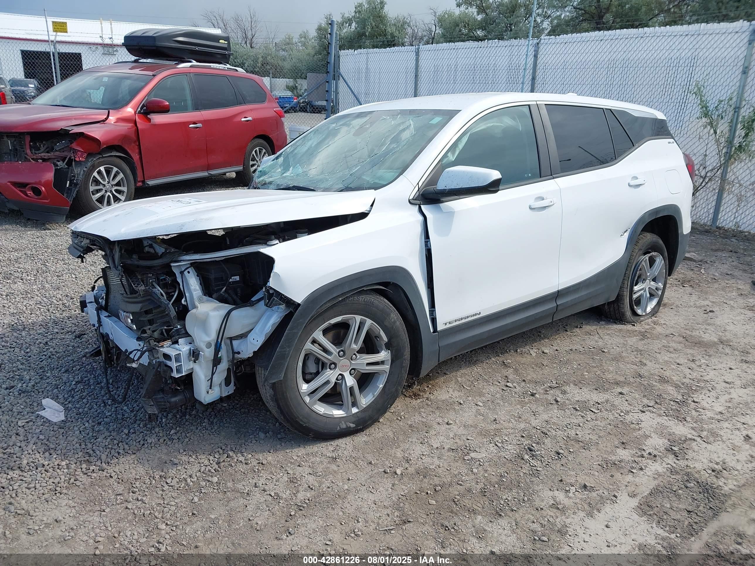GMC TERRAIN image 2