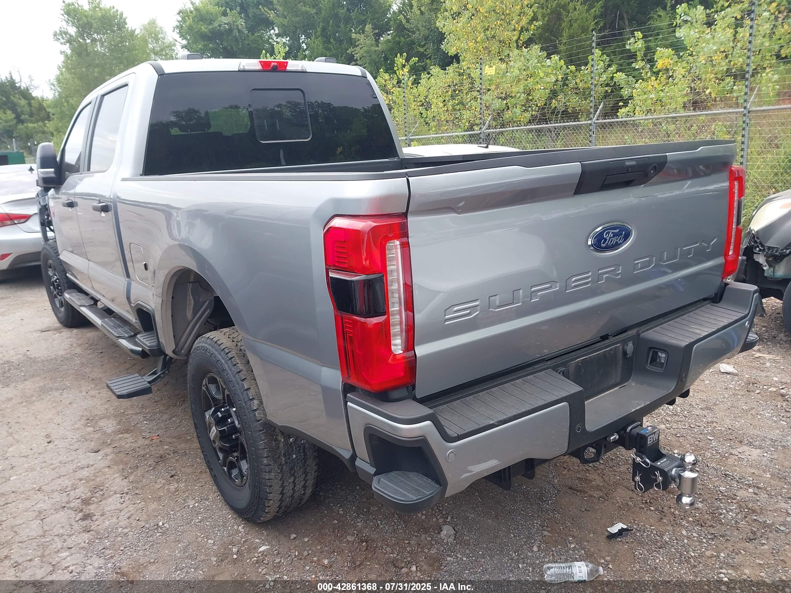 FORD F-250 image 3