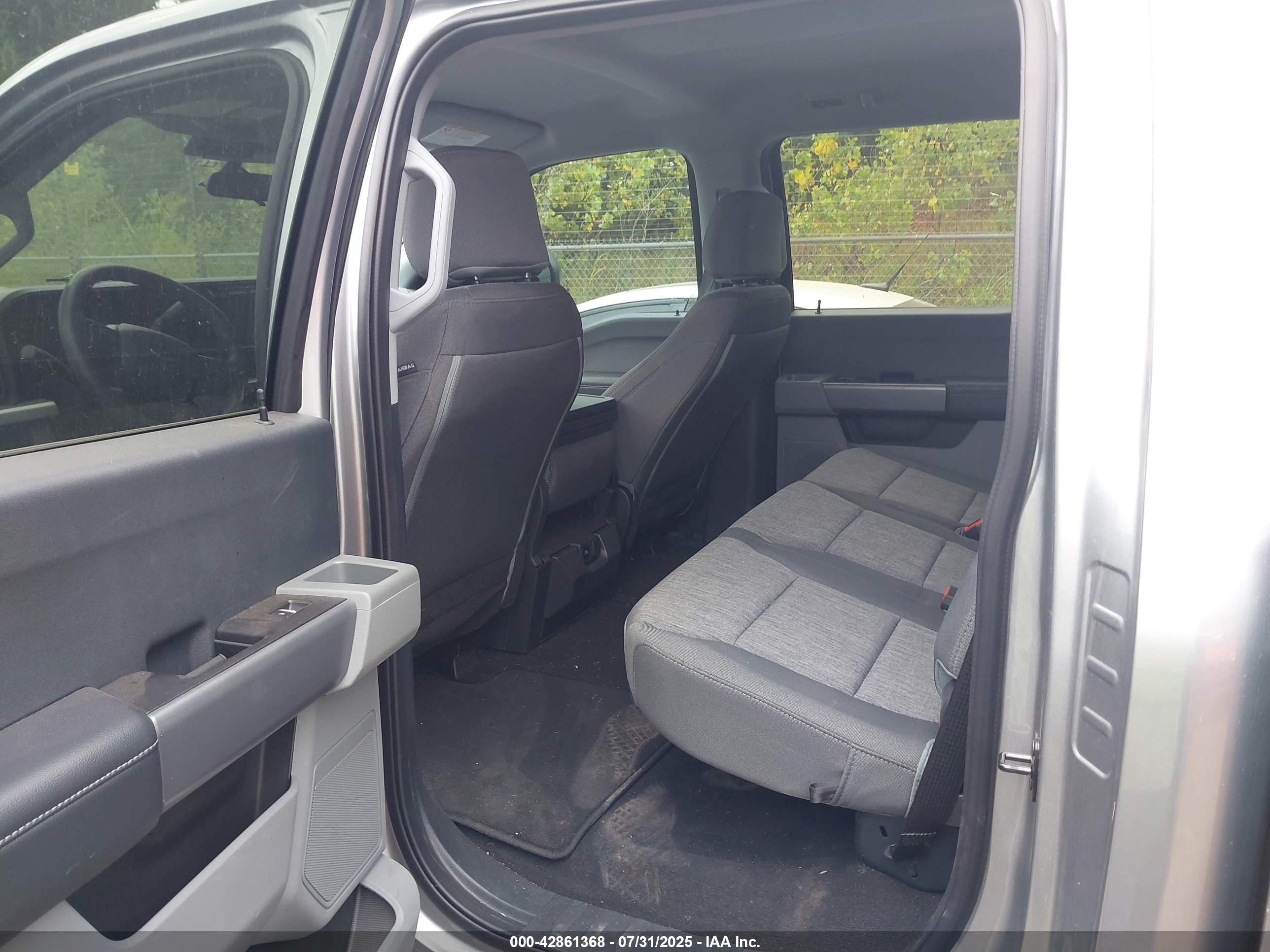 FORD F-250 image 8