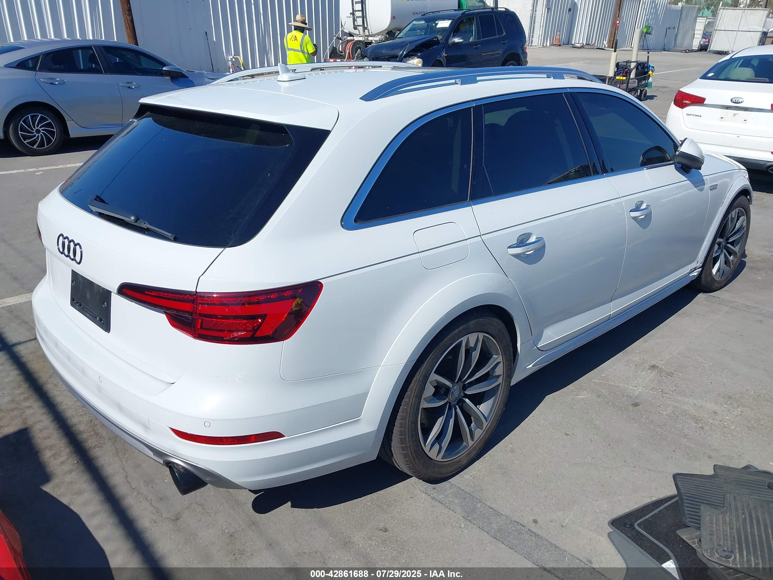 AUDI A4 image 4
