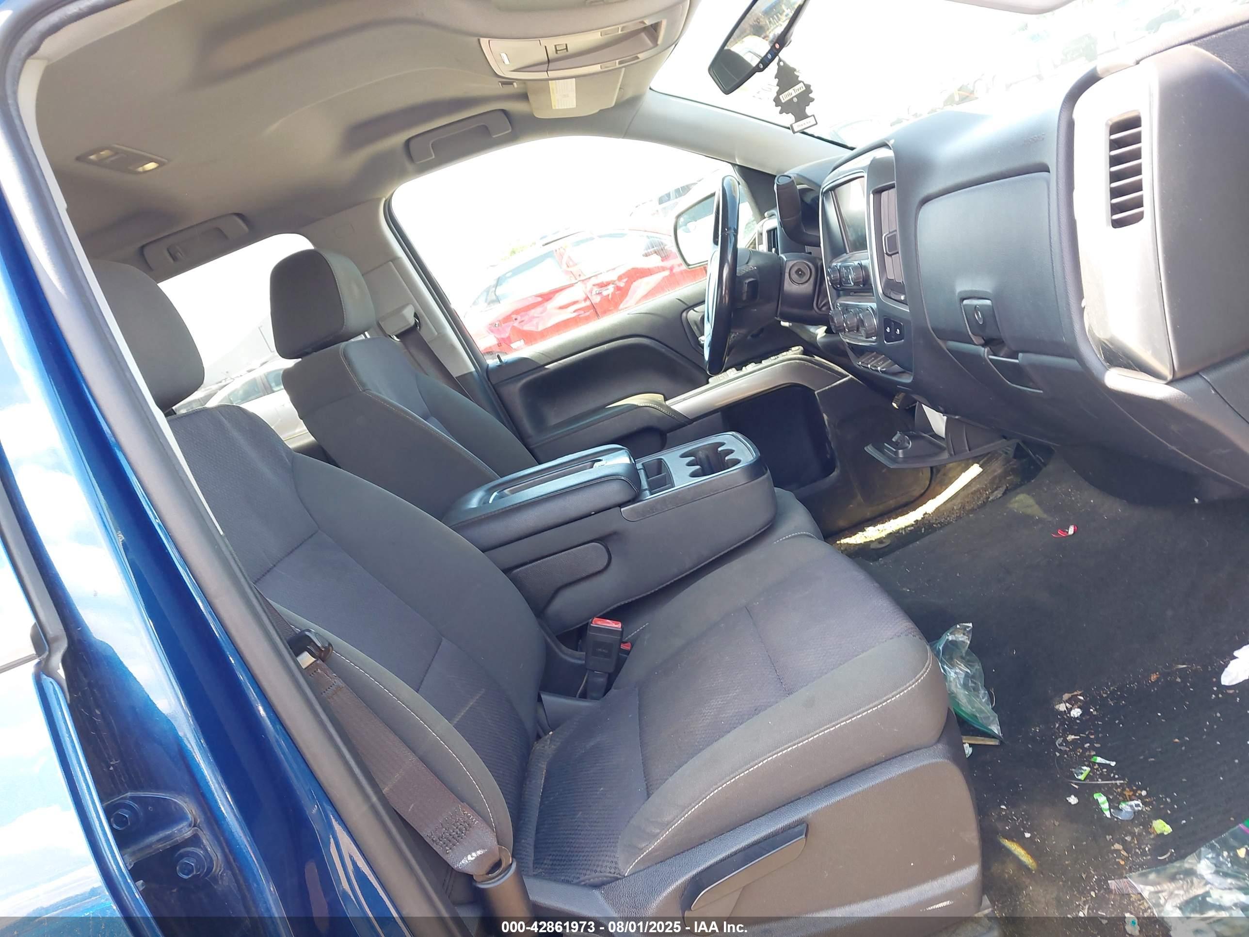 CHEVROLET SILVERADO image 5