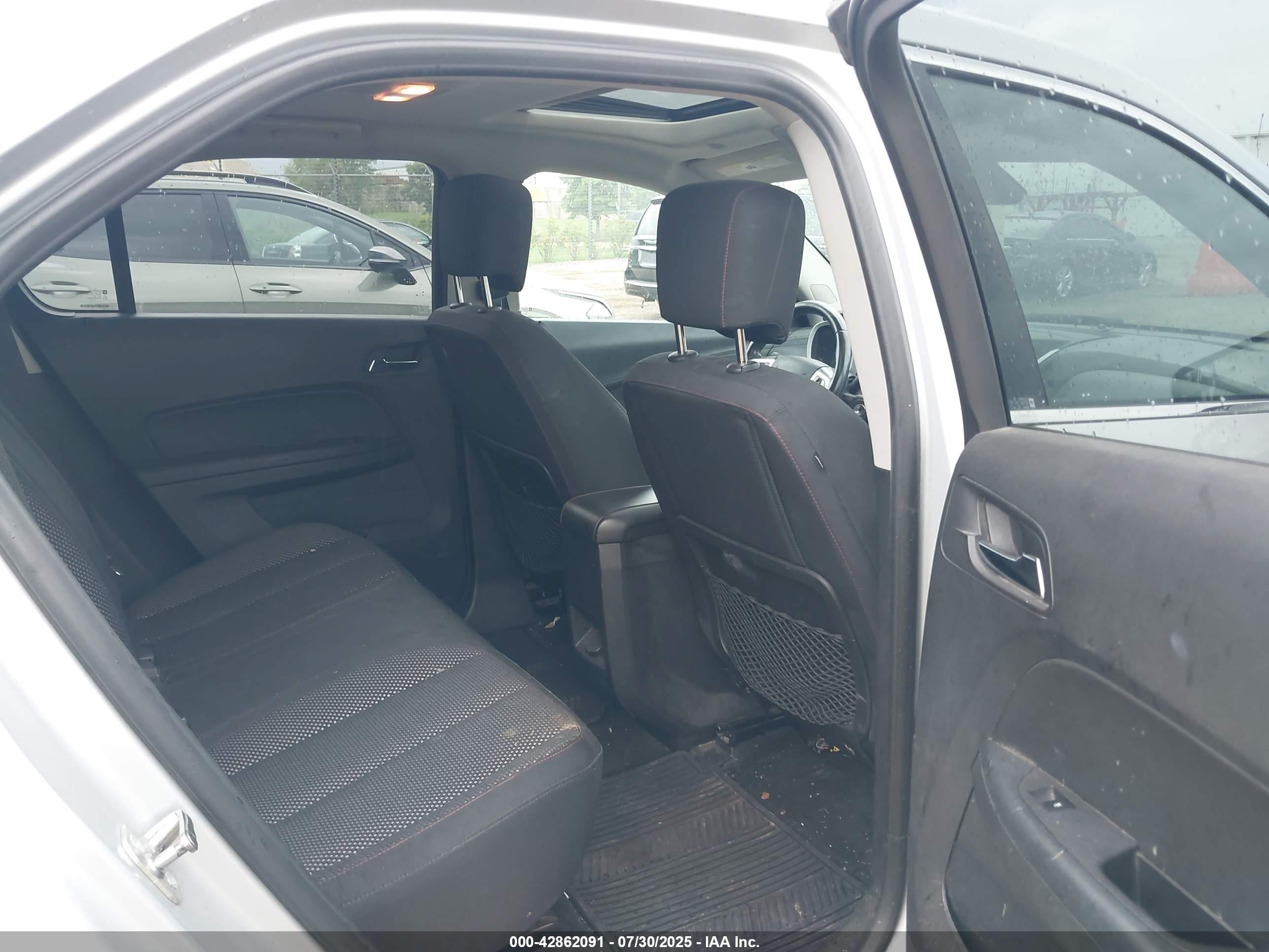 CHEVROLET EQUINOX image 8