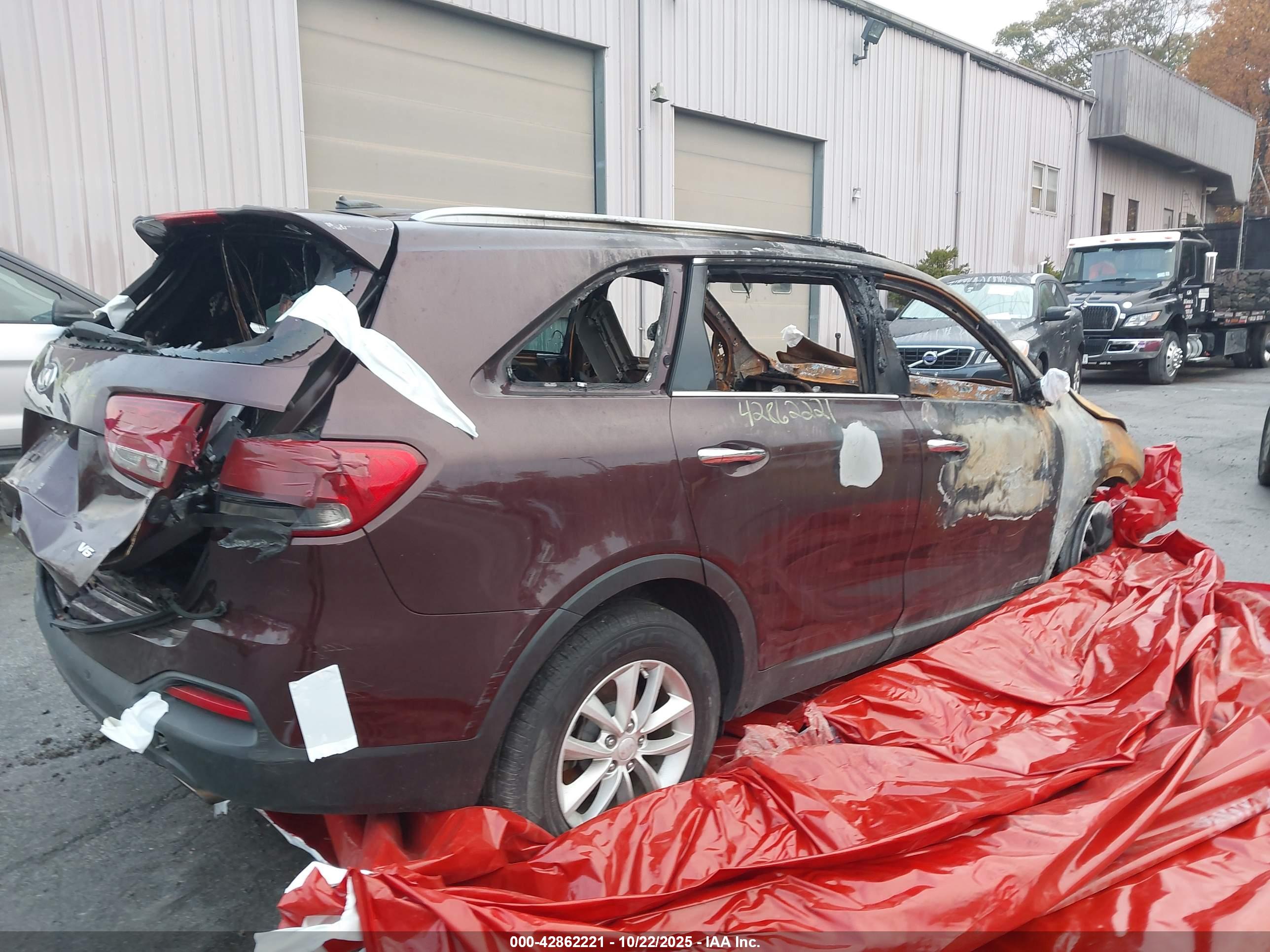 KIA SORENTO image 5