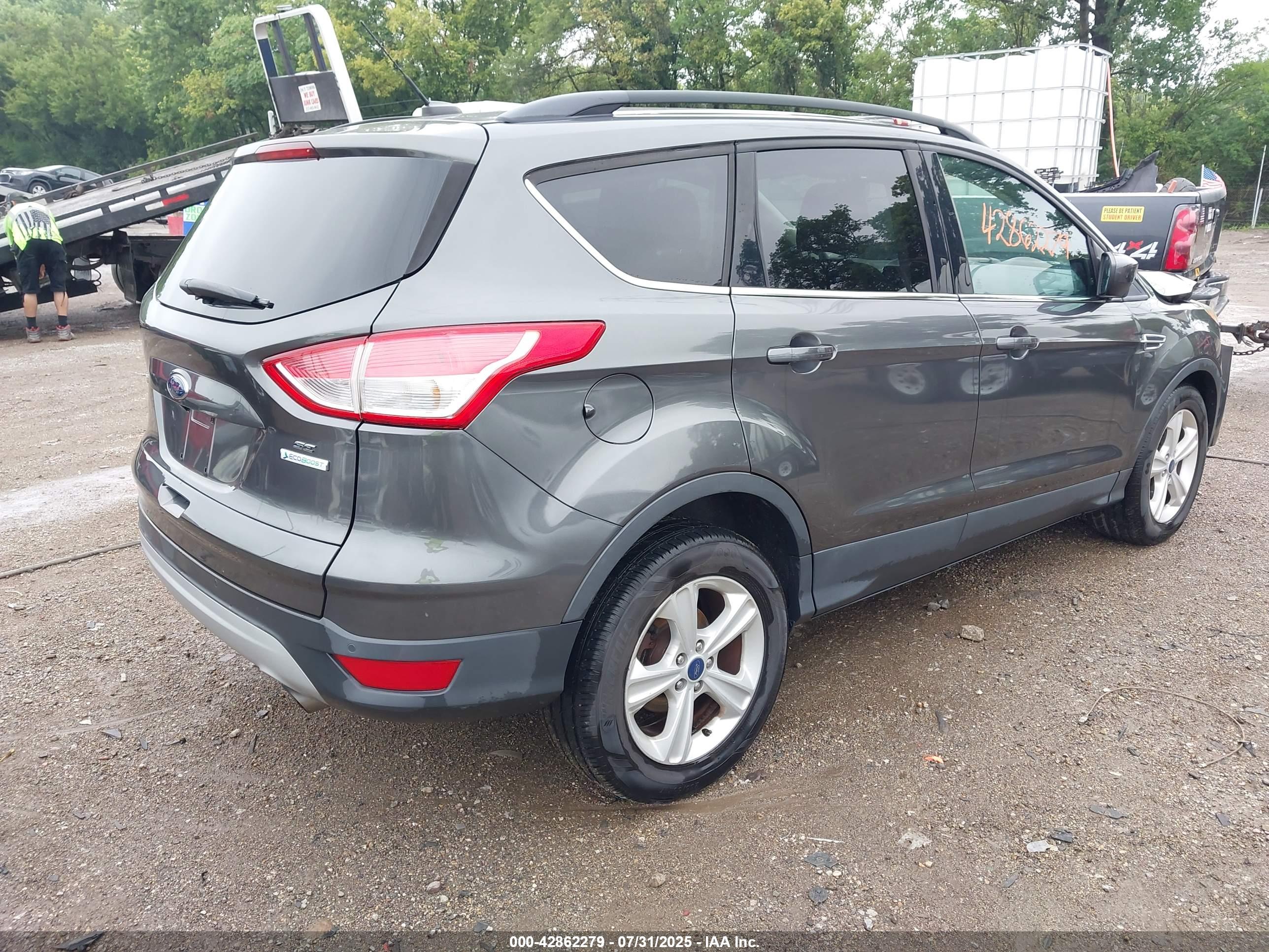 FORD ESCAPE image 4
