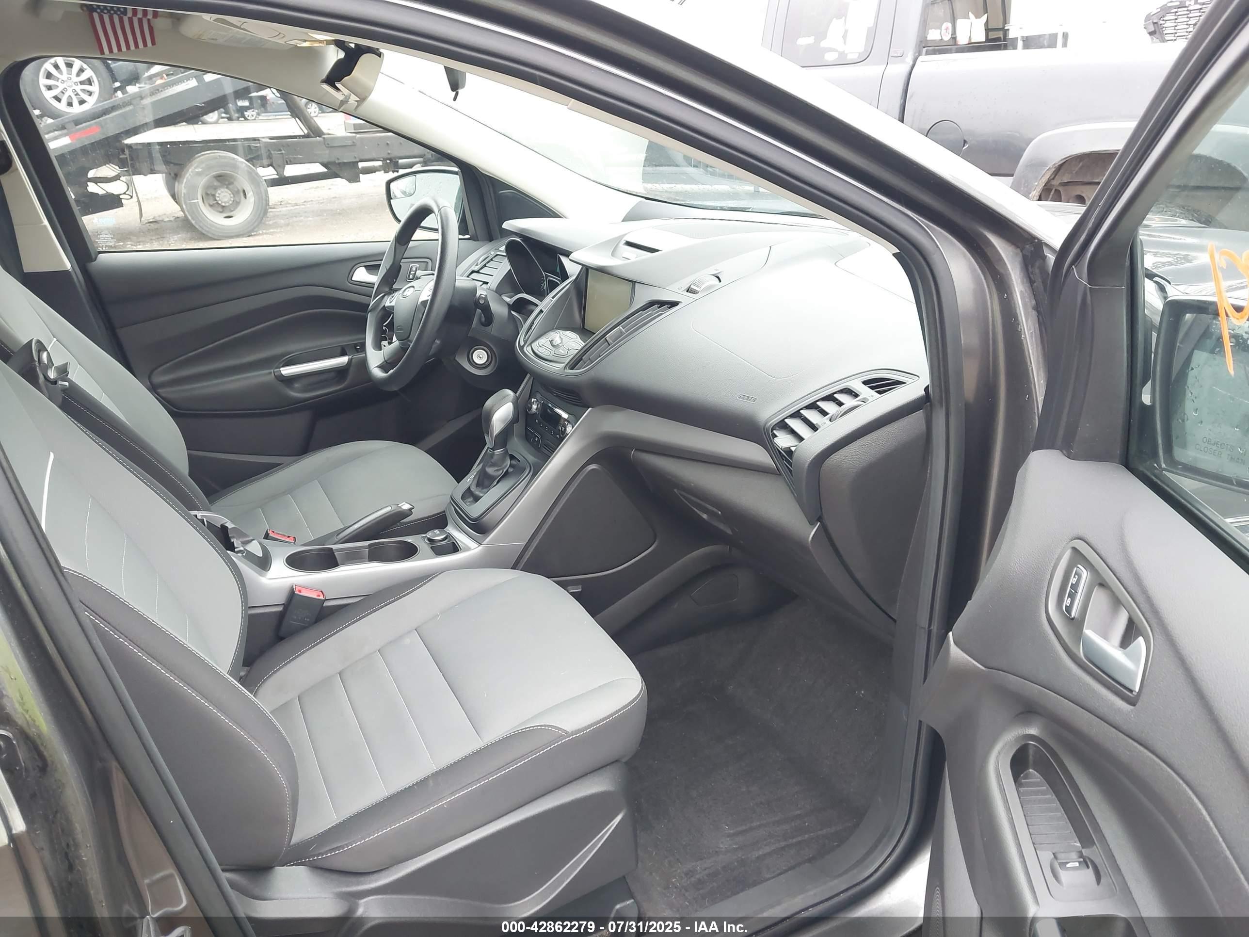 FORD ESCAPE image 5