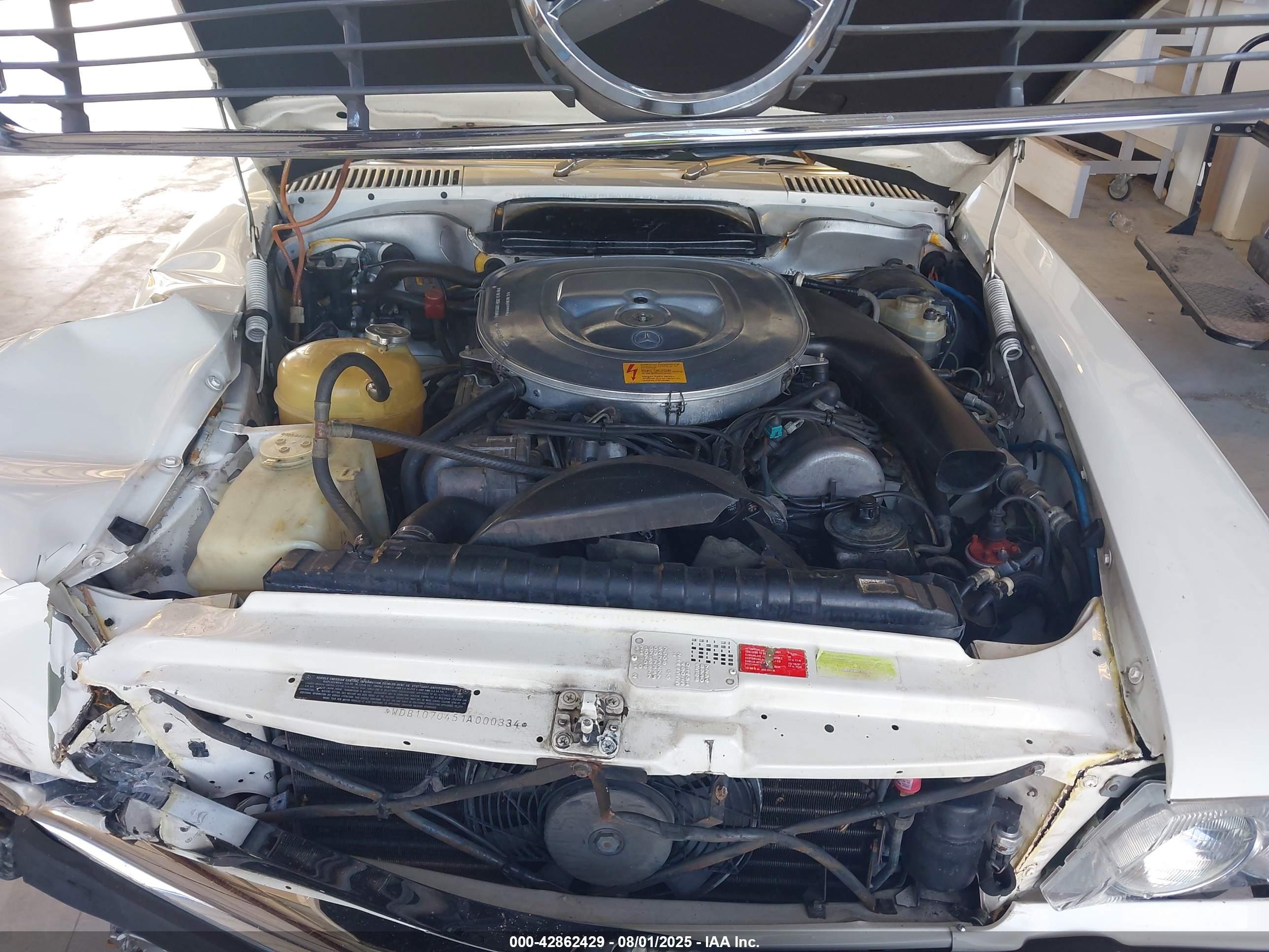 MERCEDES-BENZ 380 image 10