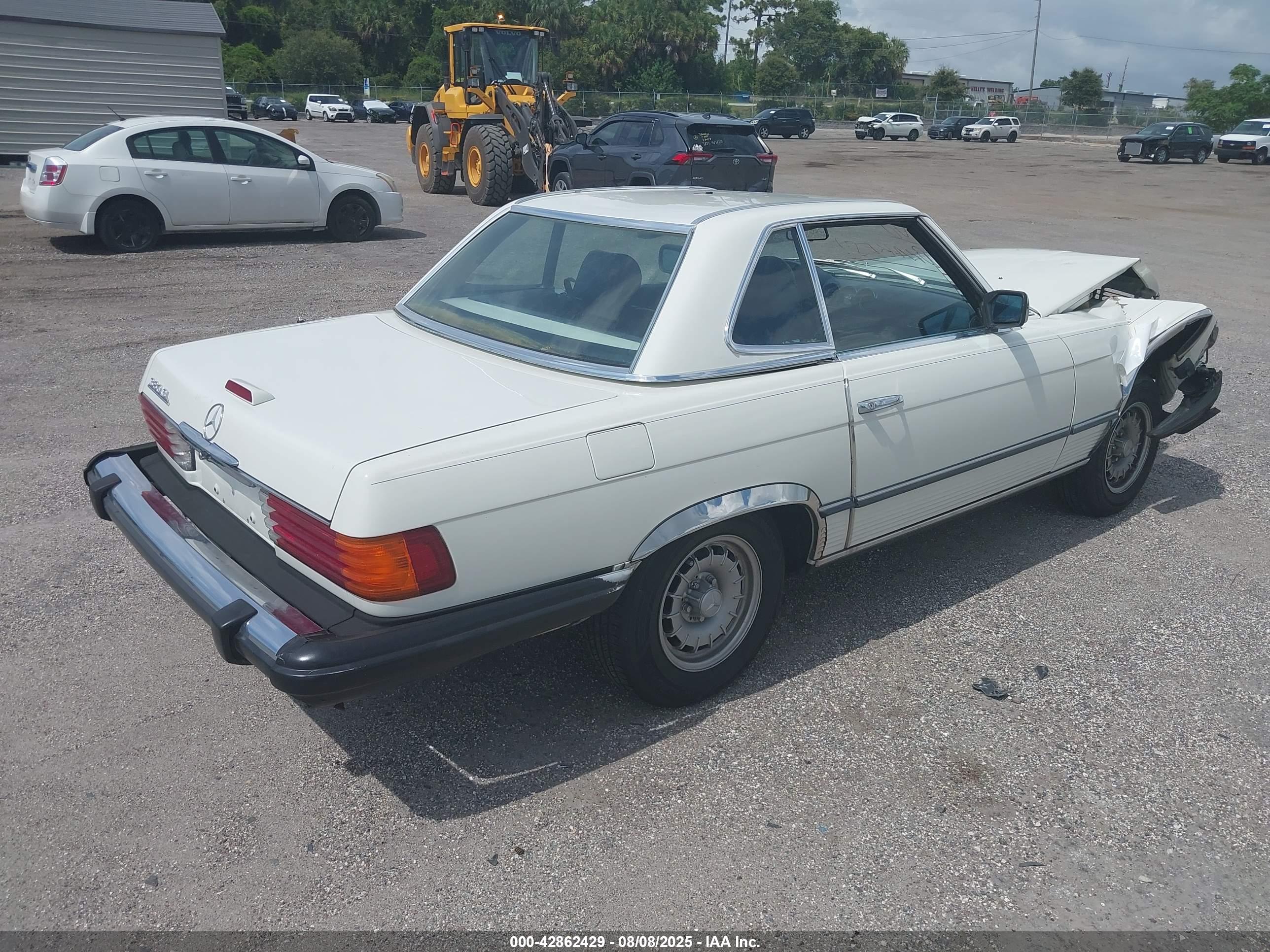 MERCEDES-BENZ 380 image 4