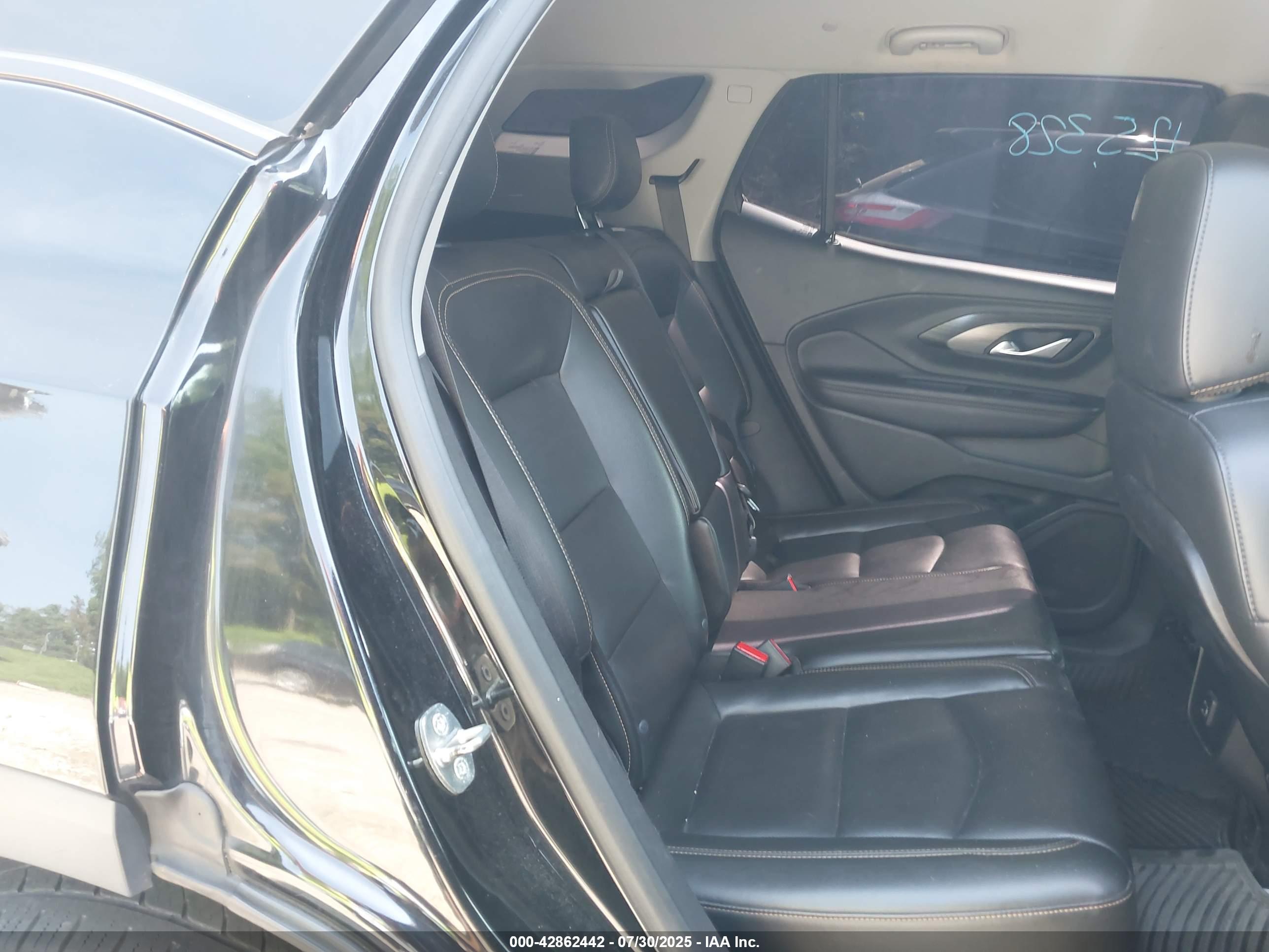 GMC TERRAIN image 8