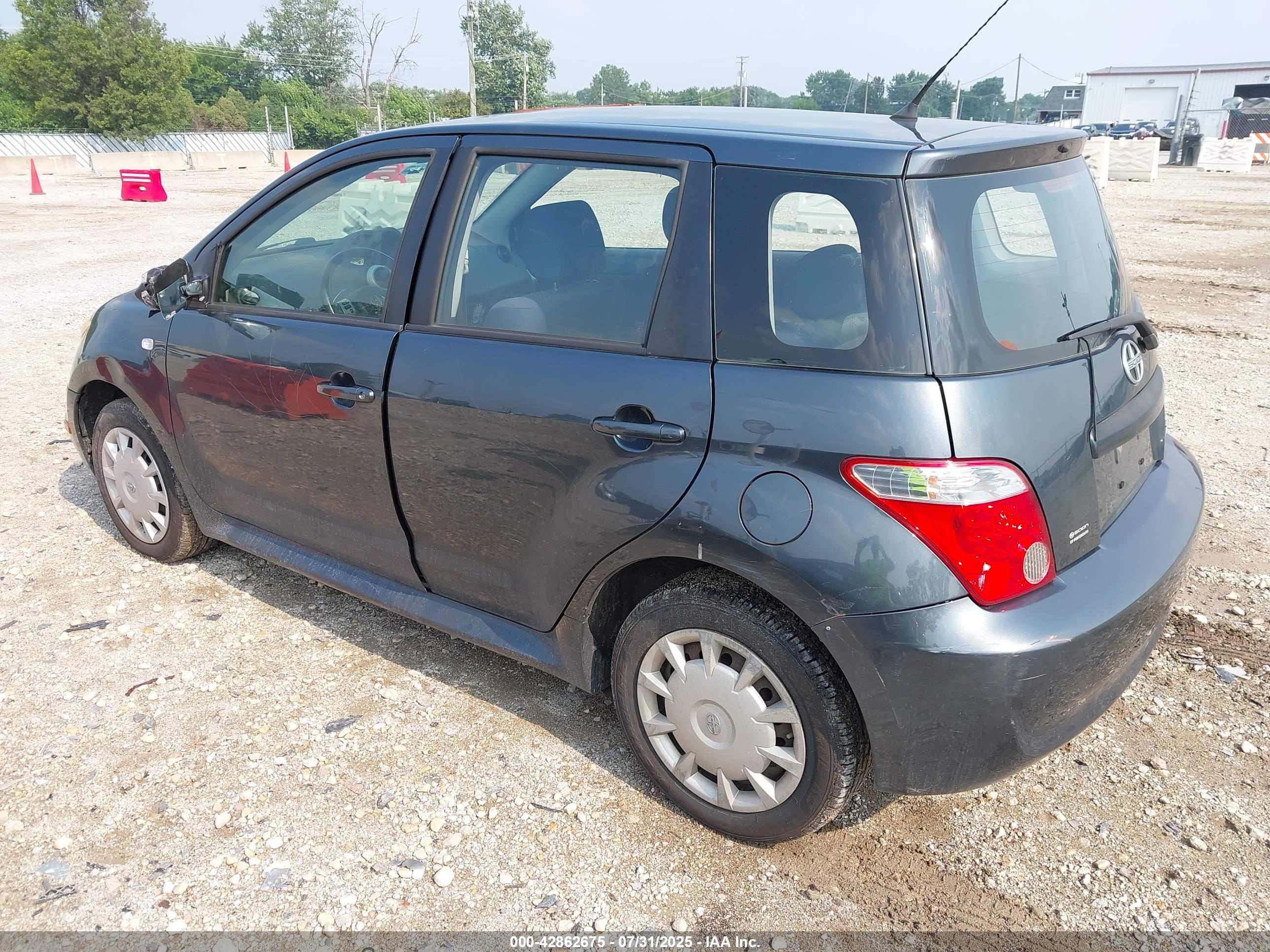 SCION XA image 3