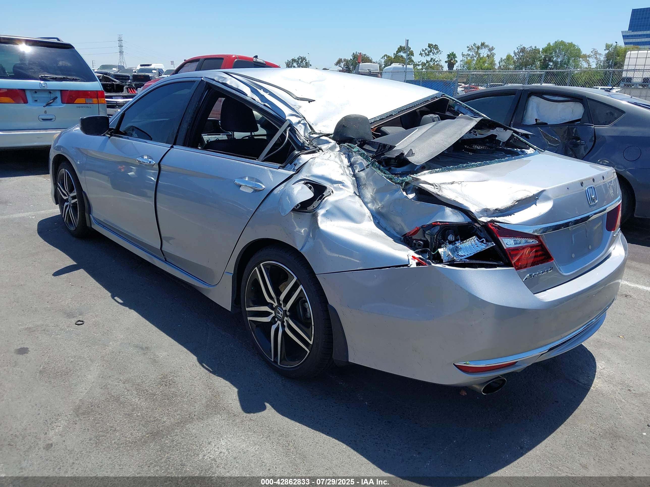 HONDA ACCORD image 3