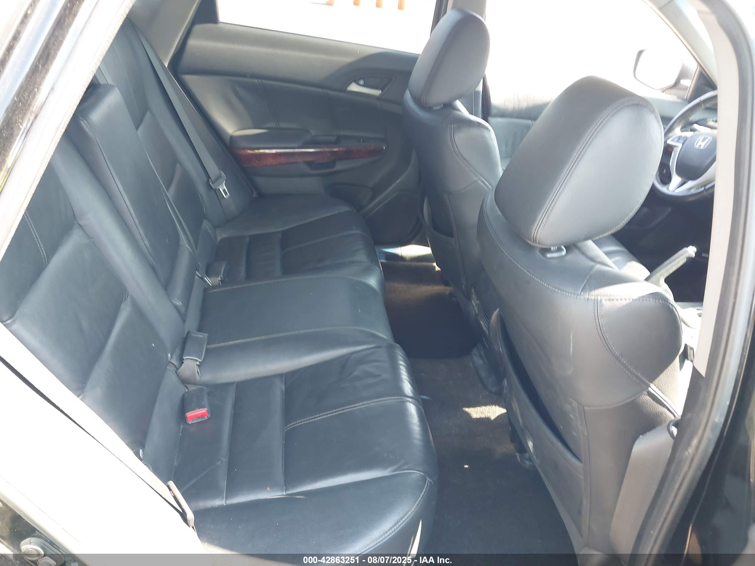 HONDA ACCORD image 8