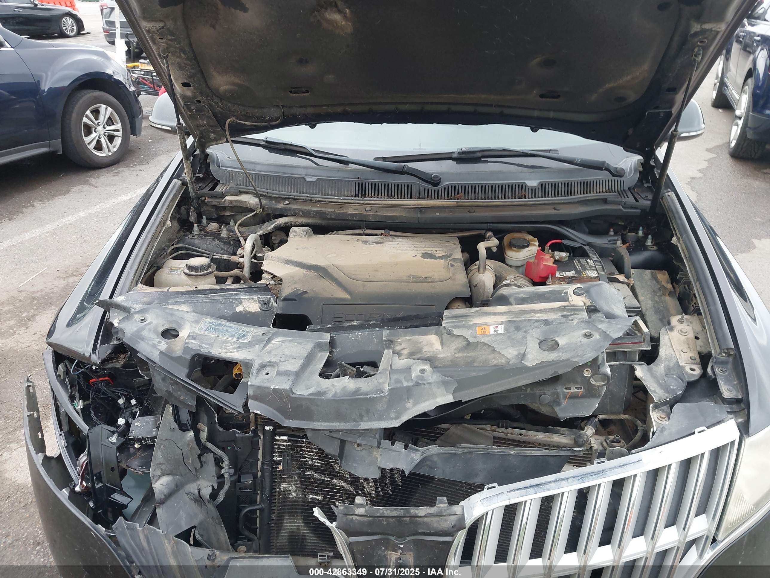LINCOLN MKT image 10