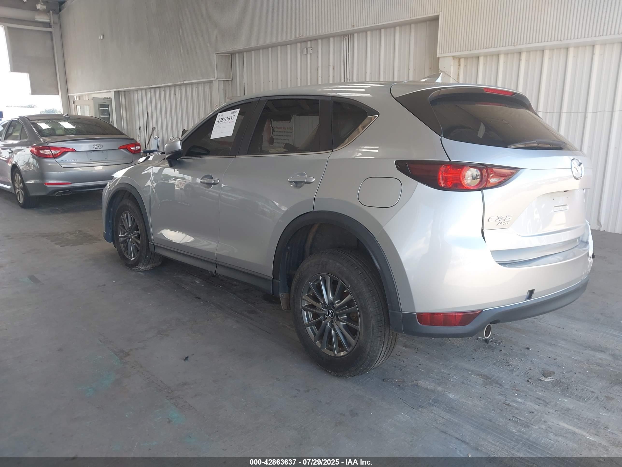 MAZDA CX-5 image 3