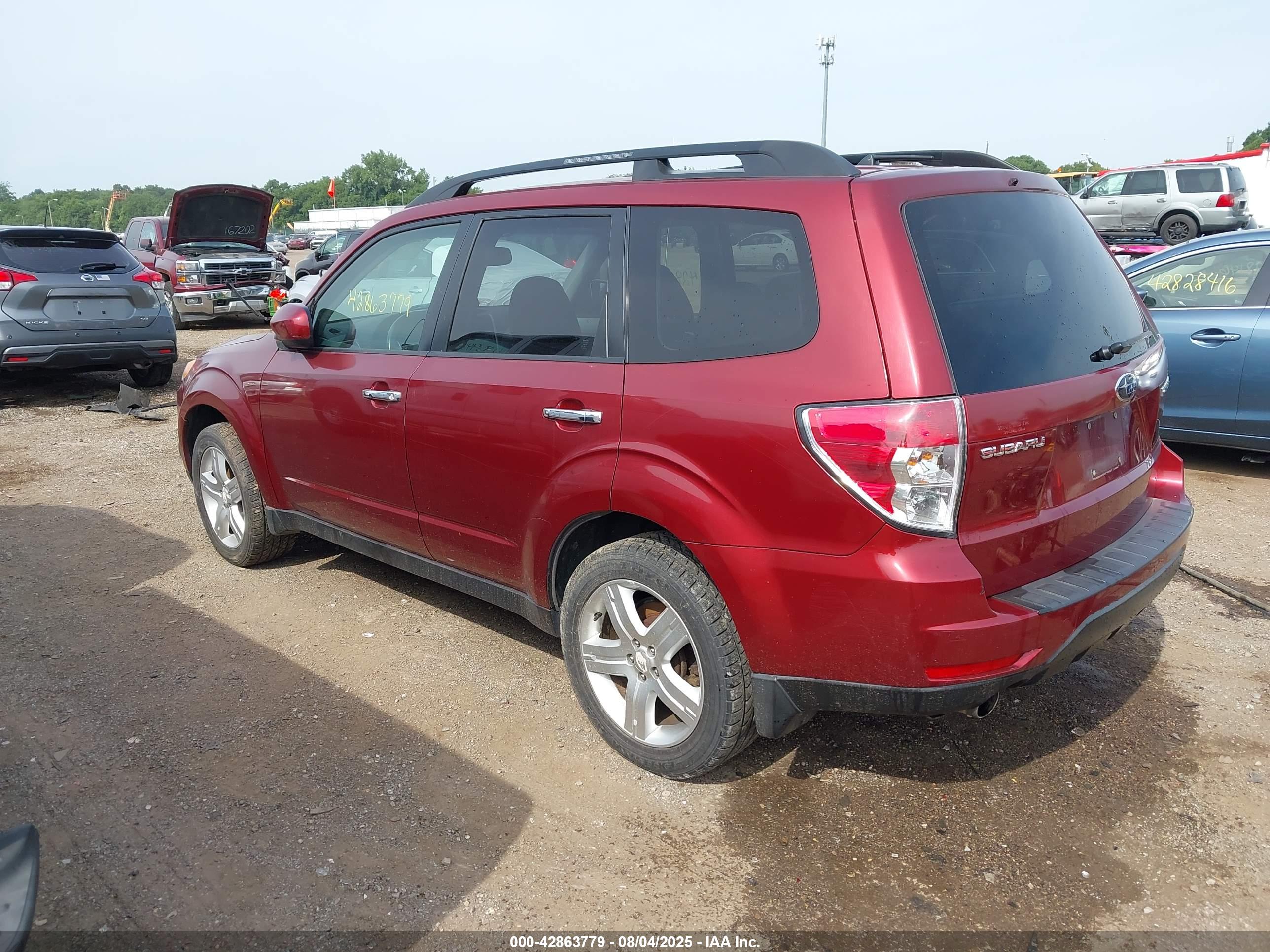 SUBARU FORESTER image 3