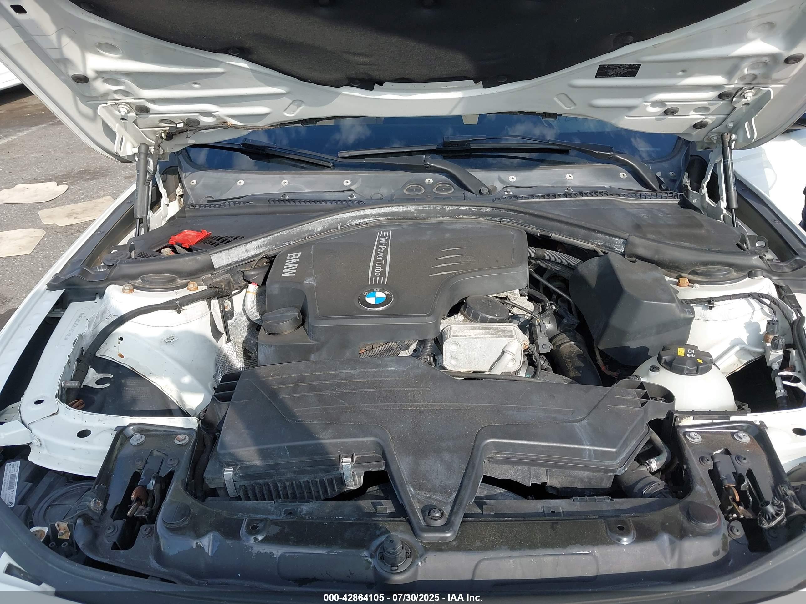 BMW 320I image 10