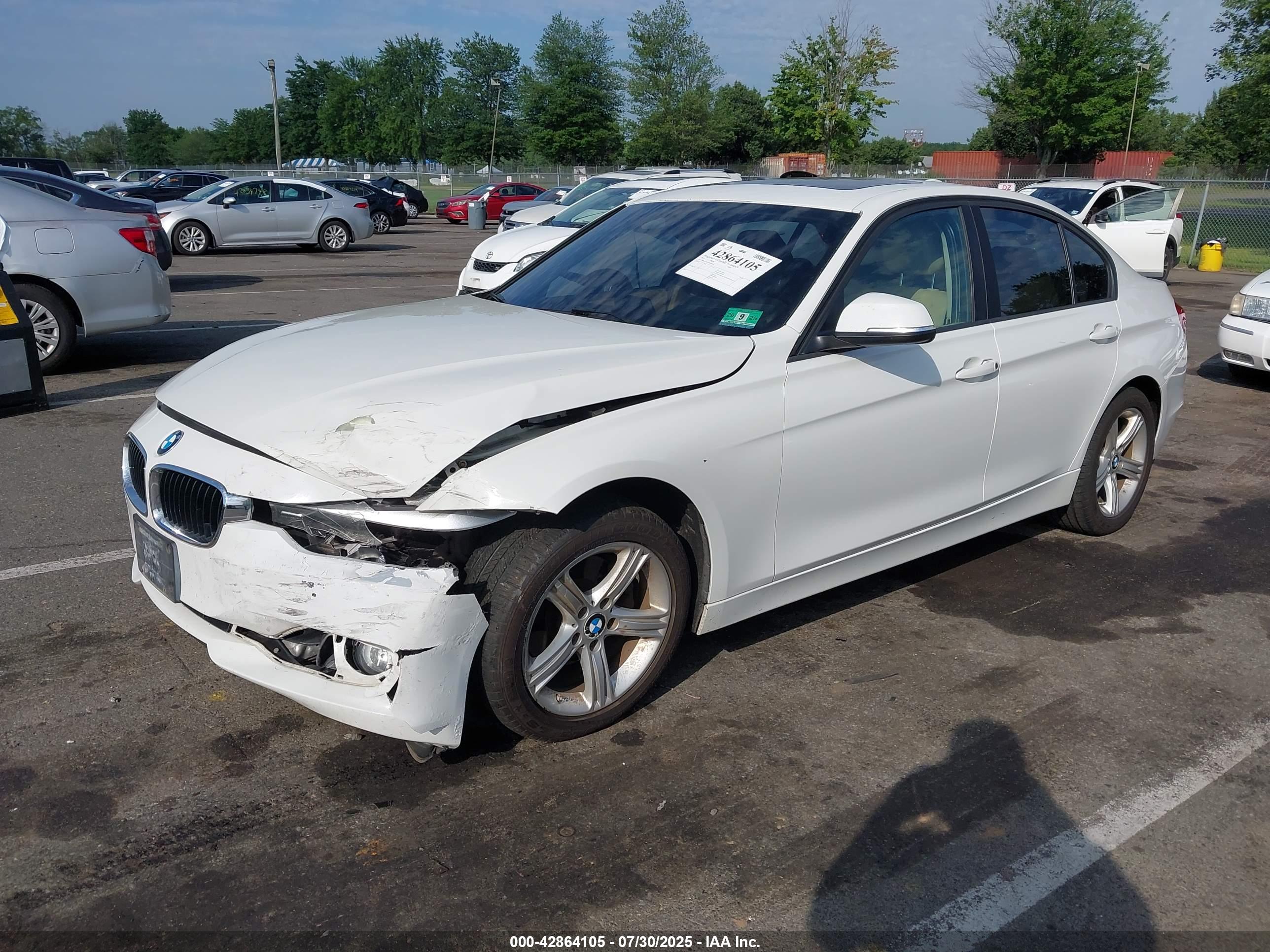 BMW 320I image 2