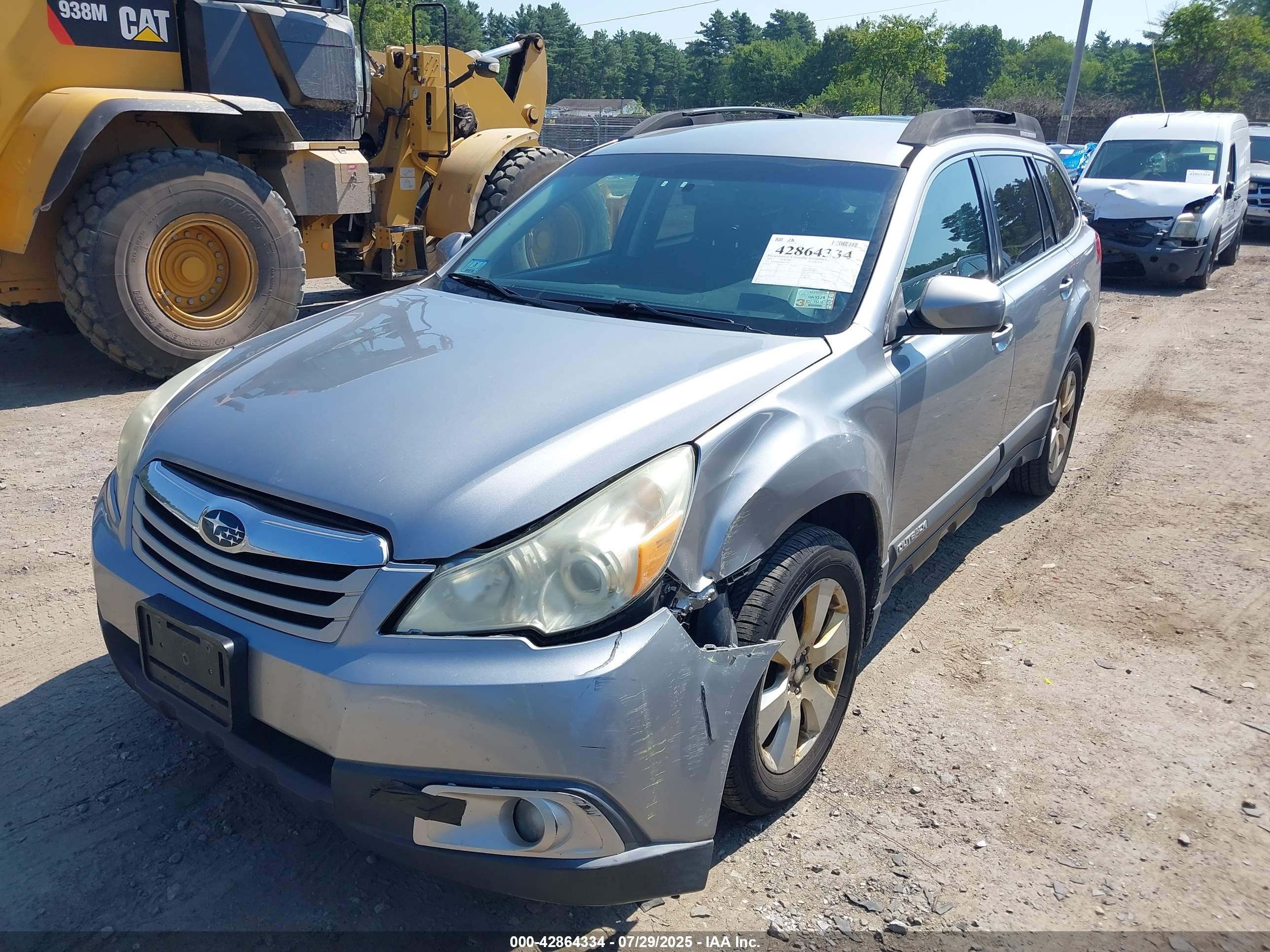 SUBARU OUTBACK image 2