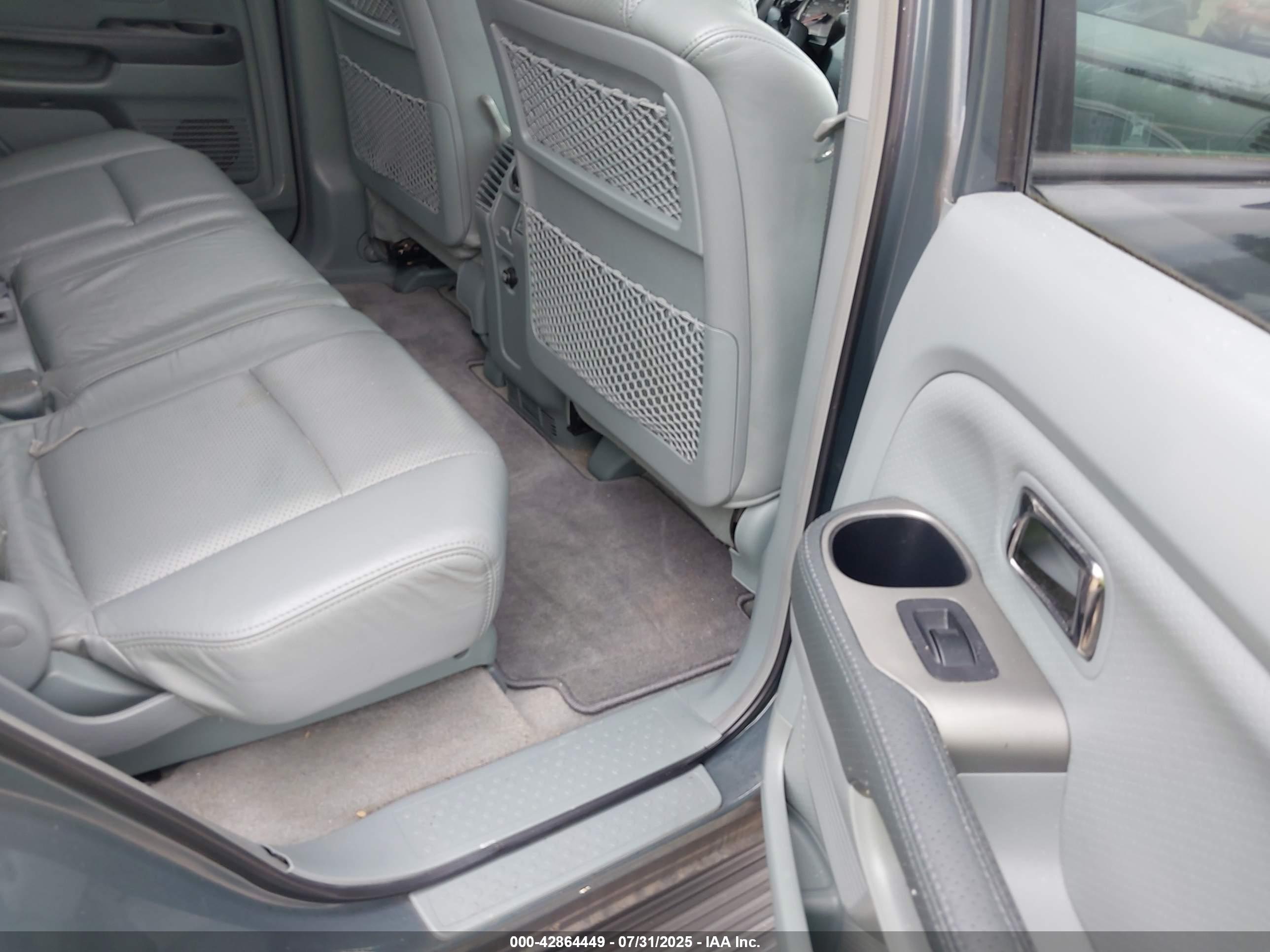 HONDA PILOT image 8