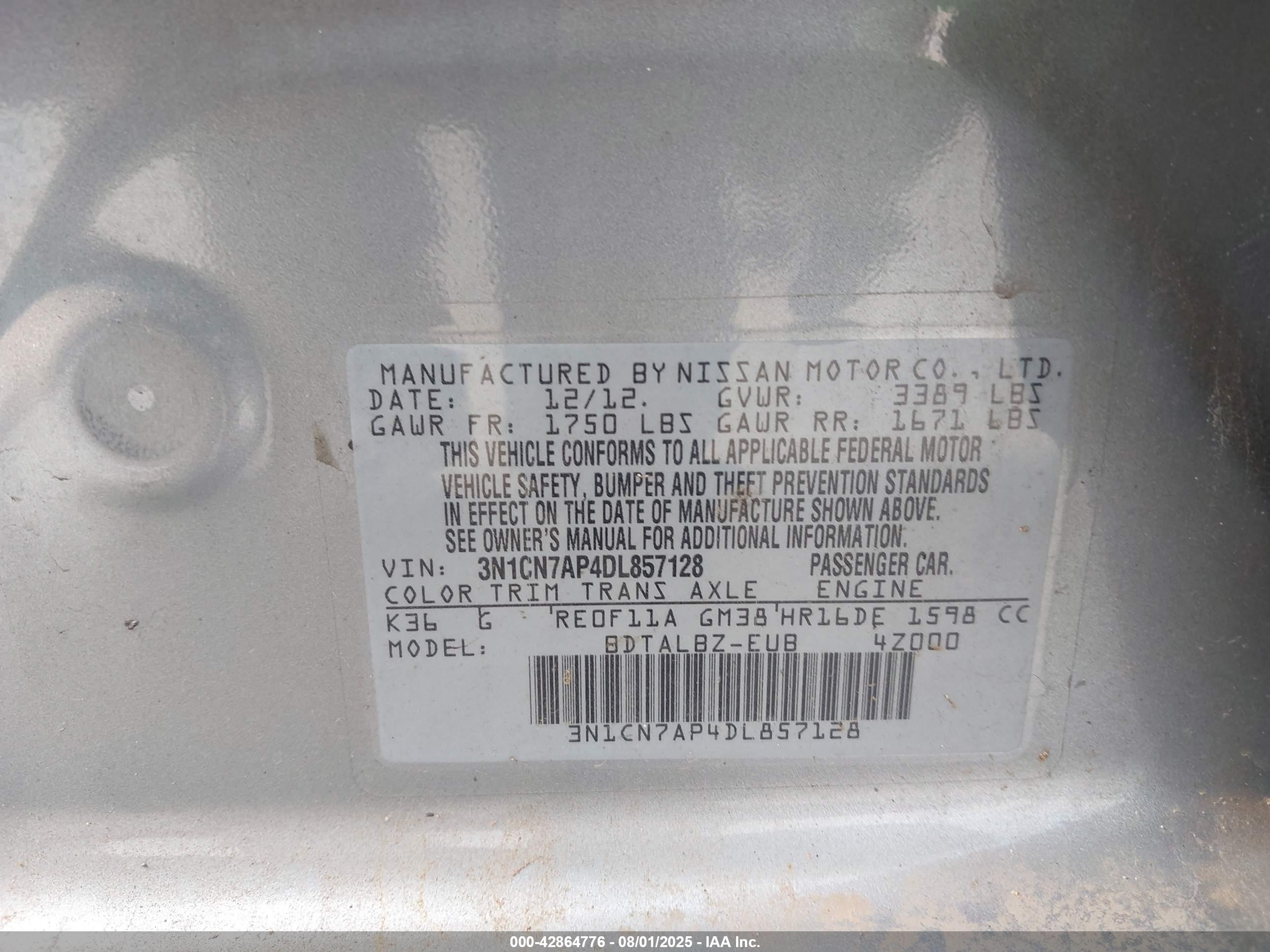 NISSAN VERSA image 9